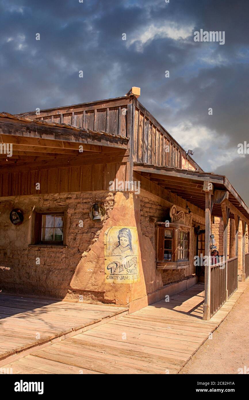 Phoebe's Candy Store dans la ville sauvage de tournage de l'Ouest, Old Tucson, Arizona Banque D'Images