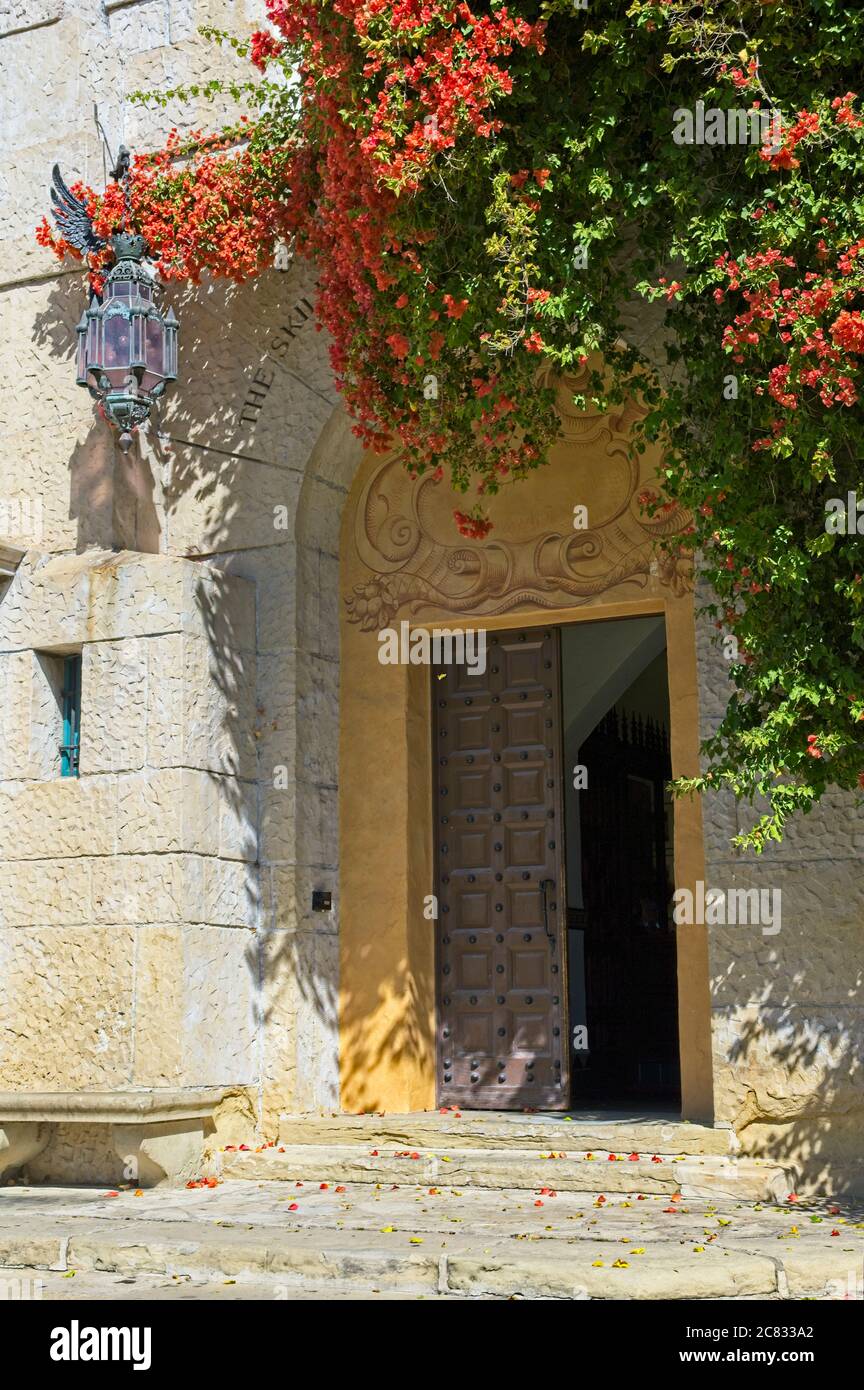 Palais de justice supérieur historique de Santa Barbara, Californie. Le bâtiment de style colonial espagnol revival, qui couvre un immeuble de la ville, a été construit en 1929. Banque D'Images