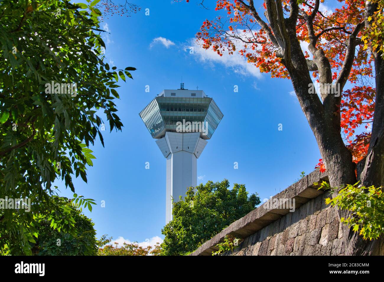 La tour Goryokaku dans la journée, le ciel bleu et les nuages est un endroit populaire pour les touristes à Hakodate, Hokkaido Banque D'Images