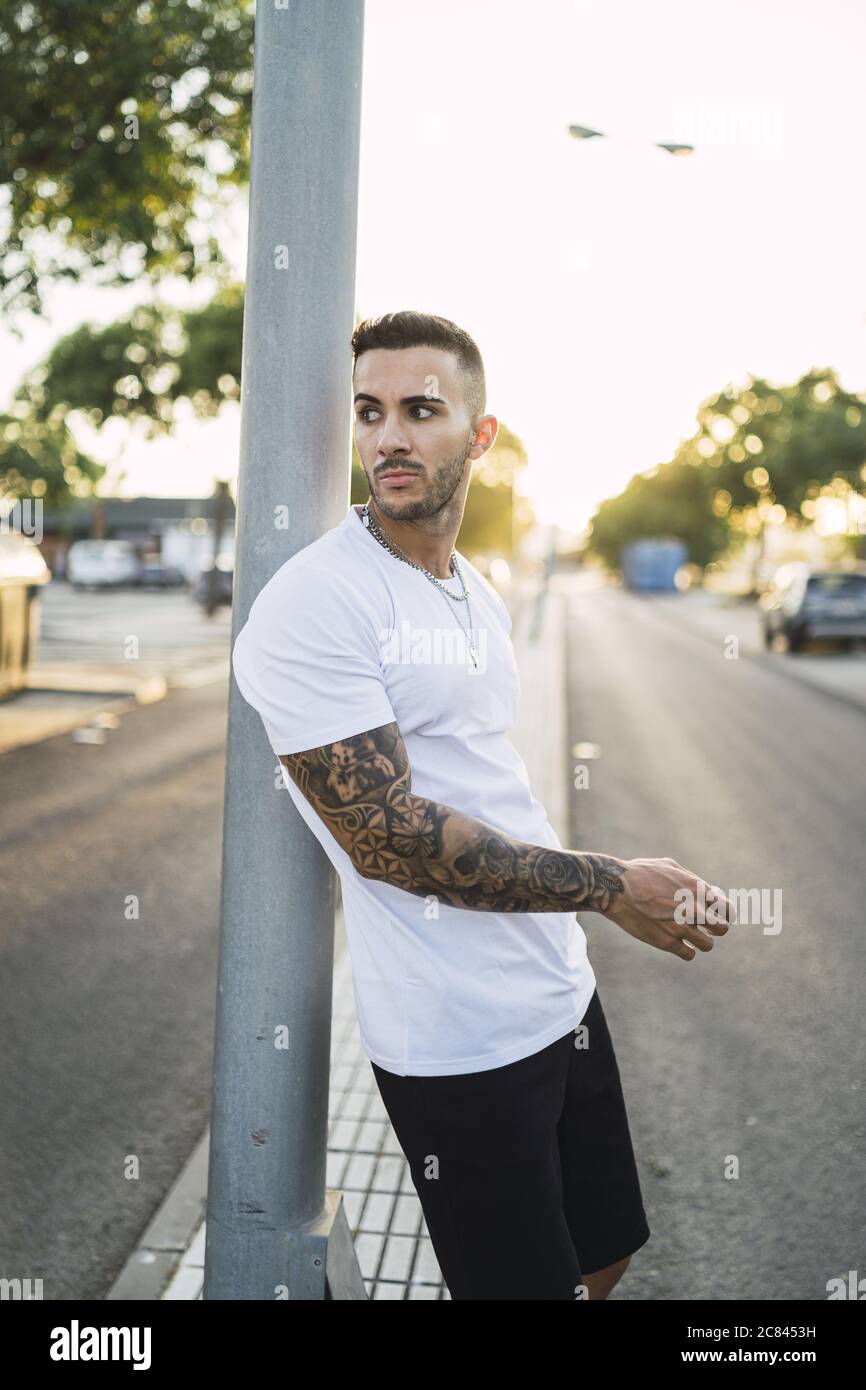 Tenue noir 2025 homme