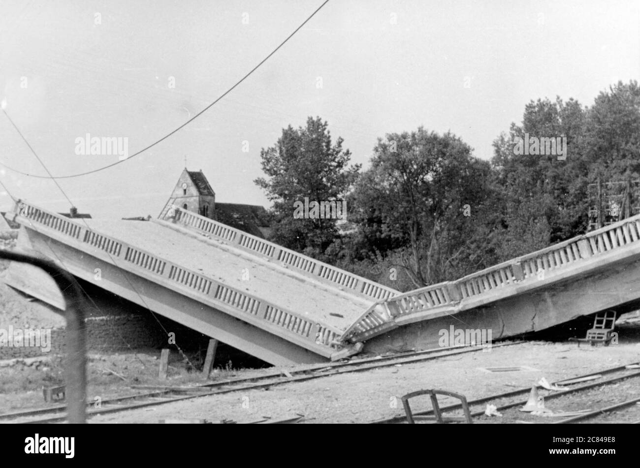 Opération de Barbarossa - Pont détruit près de la ville de Vitebsk (Witebsk) à Nord-est de la Biélorussie - près de Minsk Banque D'Images