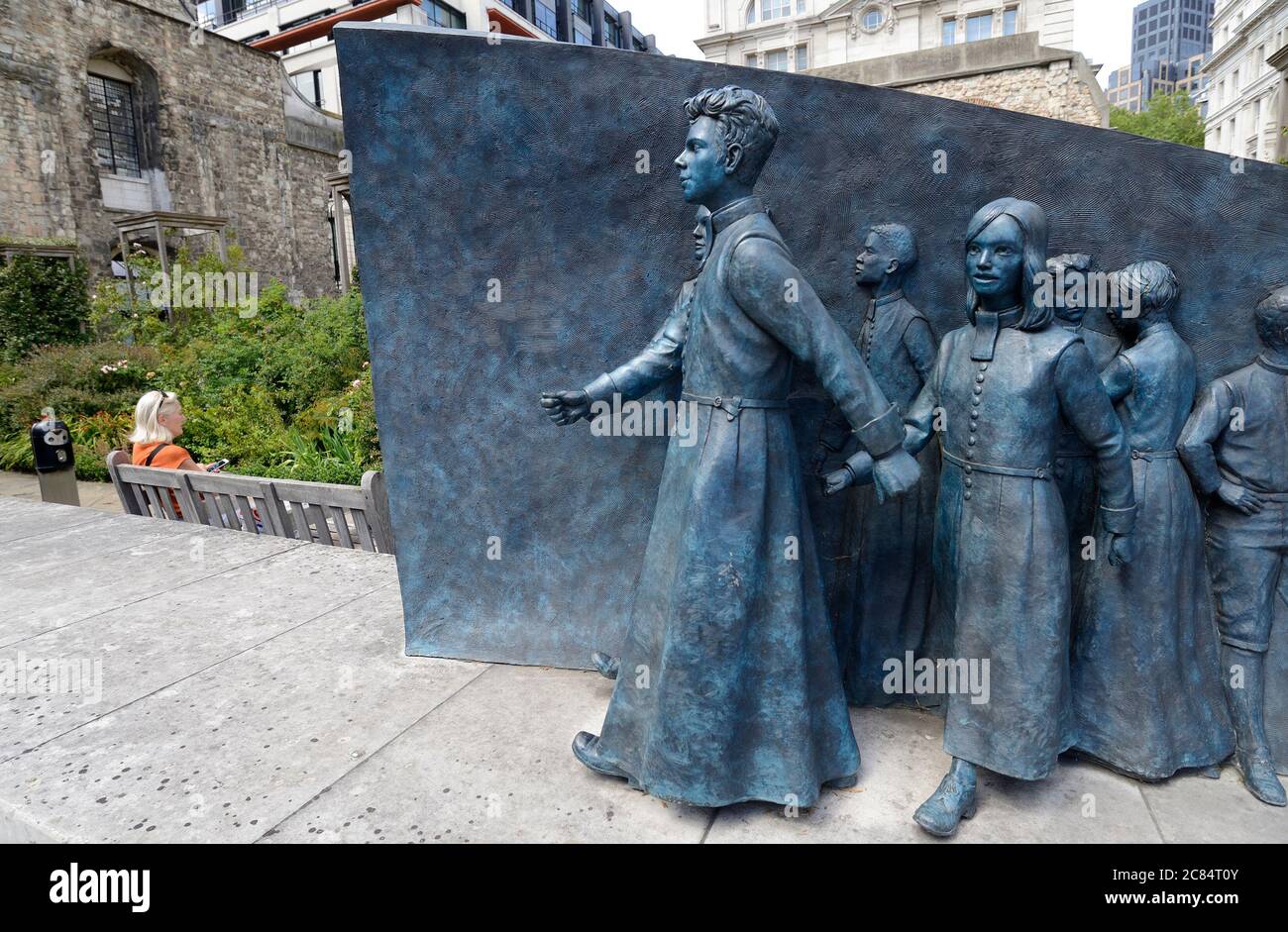 Londres, Angleterre, Royaume-Uni. Sculpture de l'hôpital du Christ (Andrew F Brown, 2017) commémorant l'hôpital ouvert par le roi Edward VIII en 1552 pour la maison, nourrir Banque D'Images