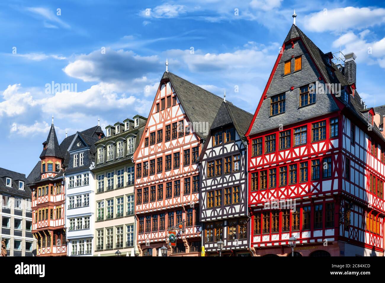 Belles façades à colombages sur le Römerberg à Francfort-sur-le-main, en Allemagne Banque D'Images