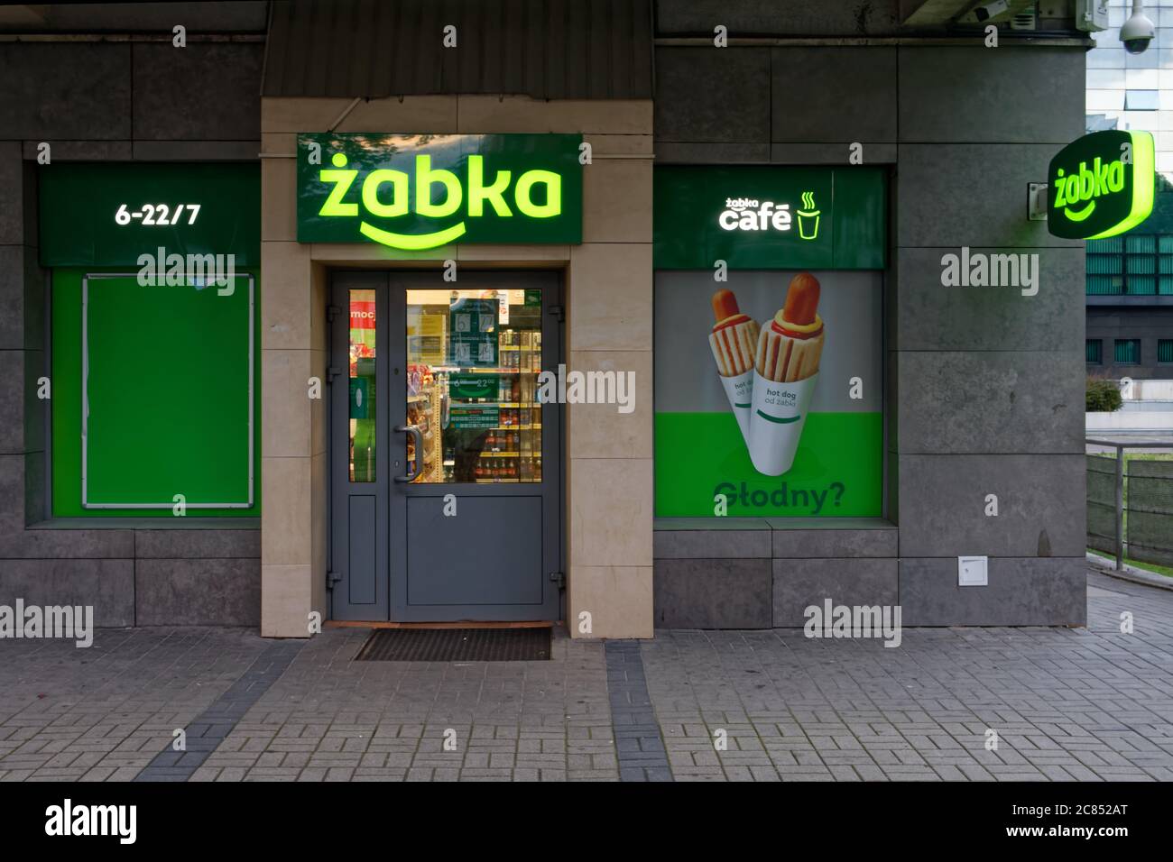 Magasin de proximité de la chaîne Zabka Banque D'Images