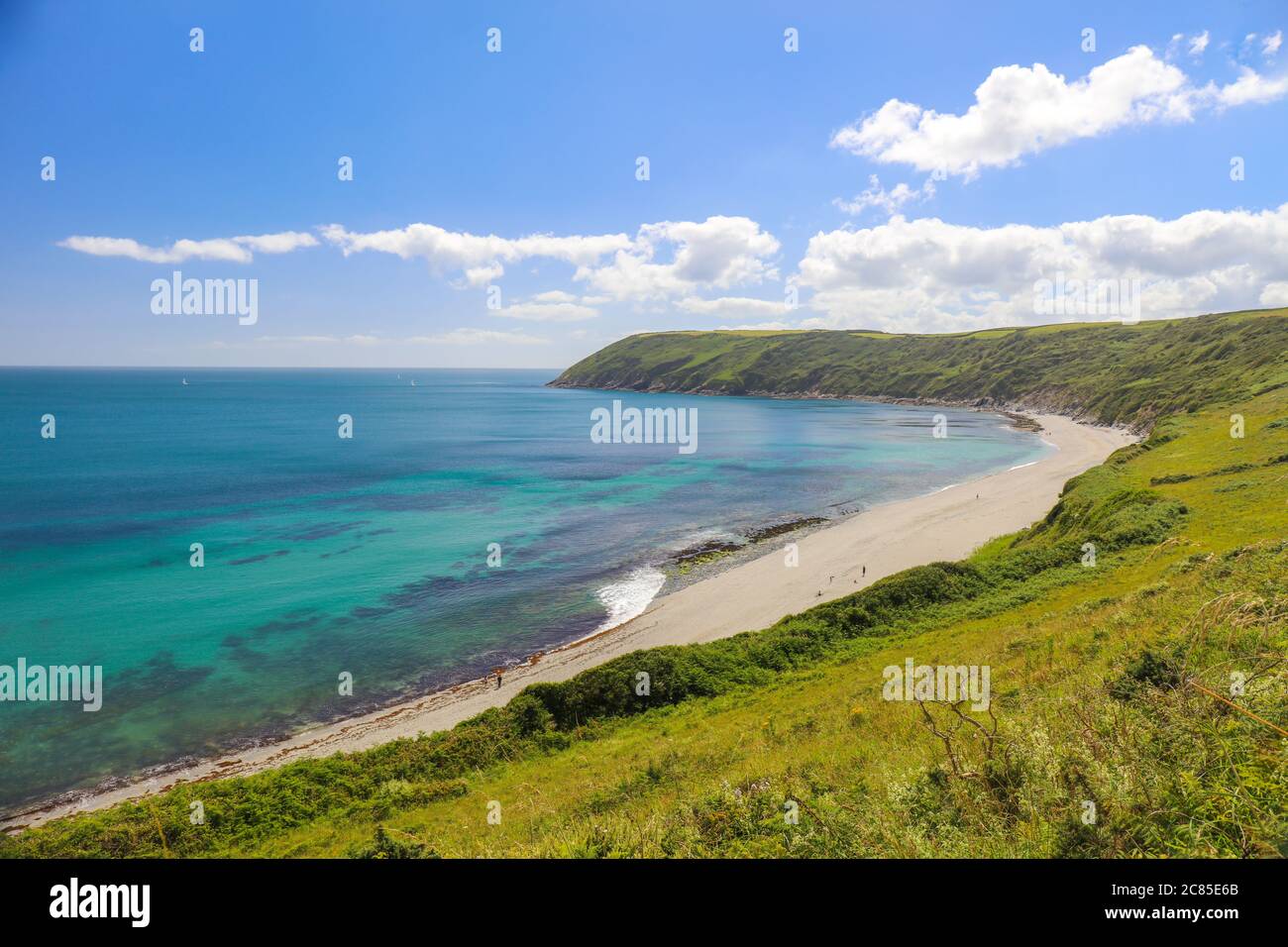 Vue panoramique de Vault Beach sur la péninsule de Roseland à Cornwall, Angleterre, Royaume-Uni Banque D'Images