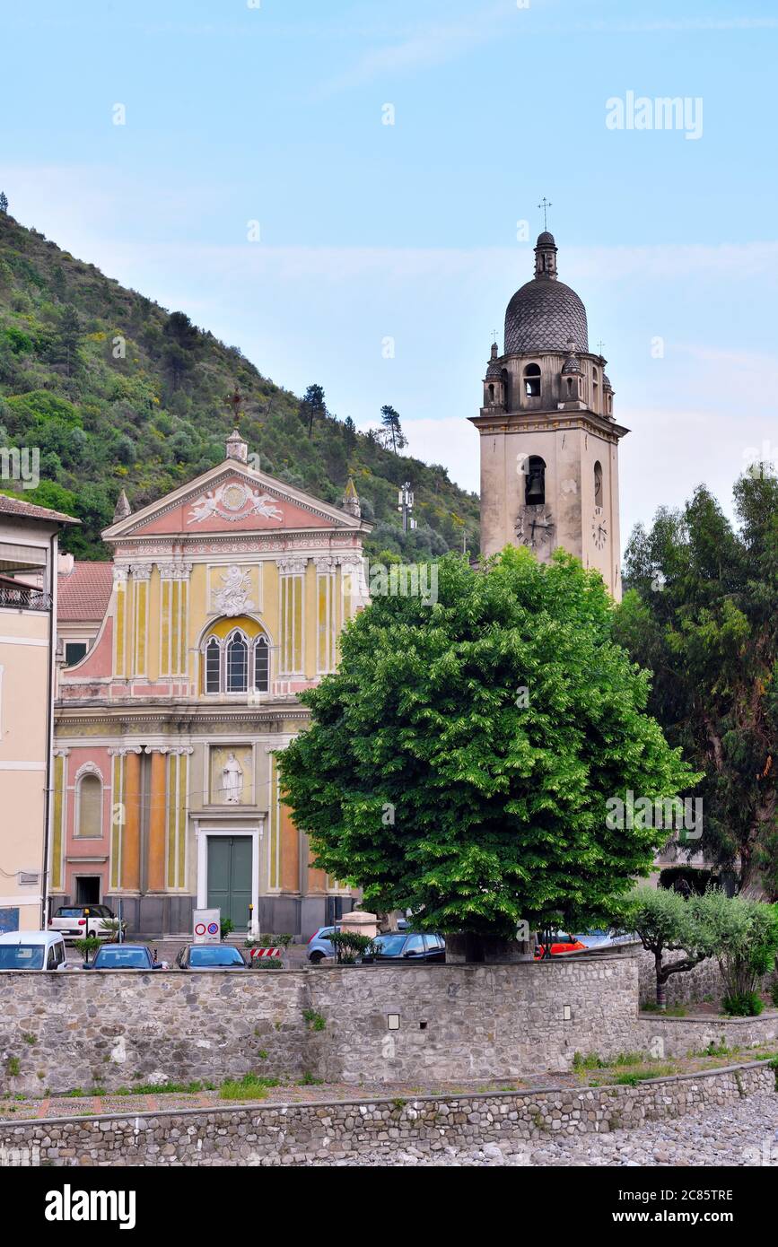église de sant'antonio abate XVe siècle Dolceacqua Italie Banque D'Images