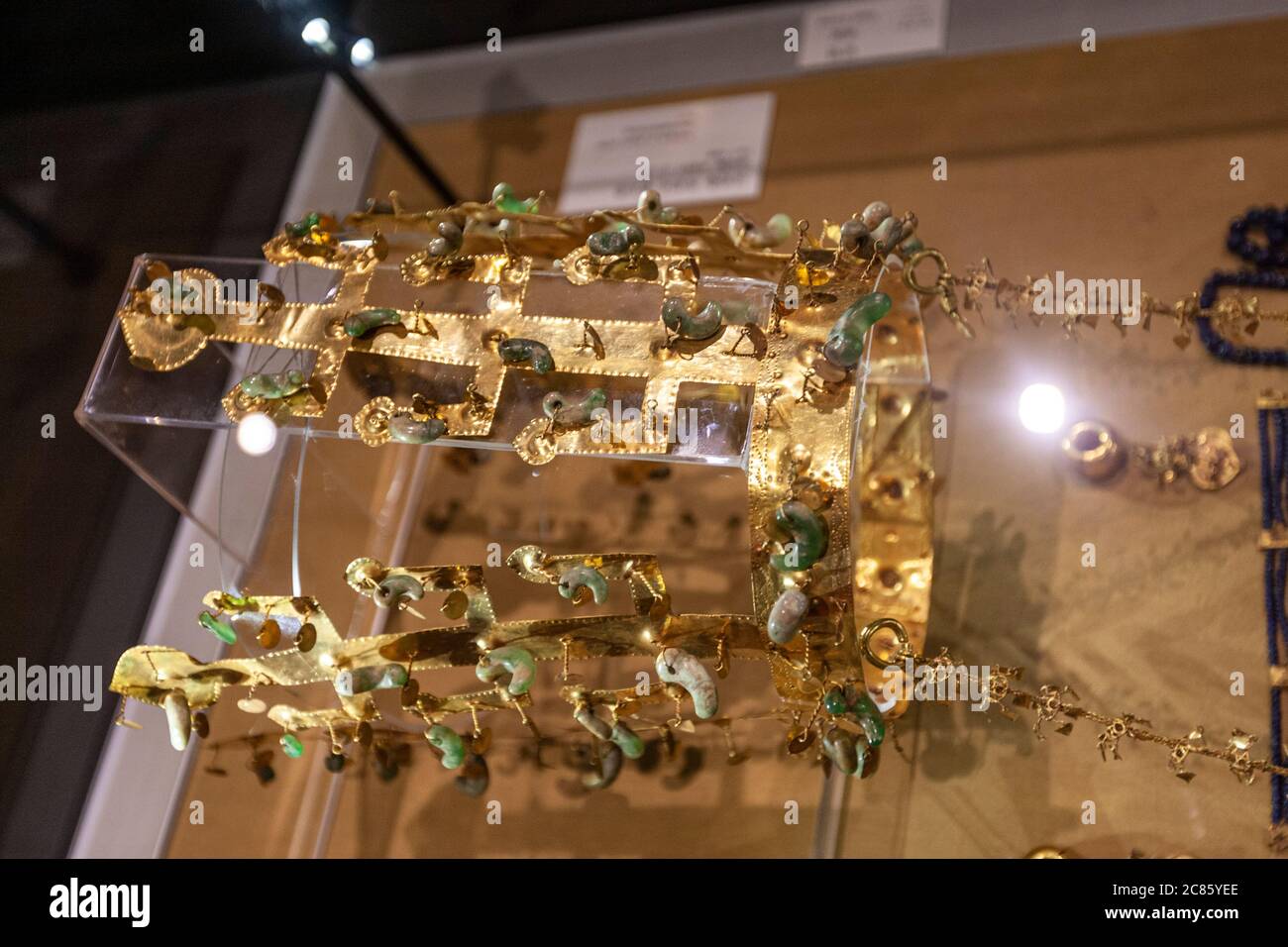 La couronne d'or du tombeau de Silla Cheonmachong, Musée national de Gyeongju, province de Gyeongsang du Nord, Corée du Sud Banque D'Images