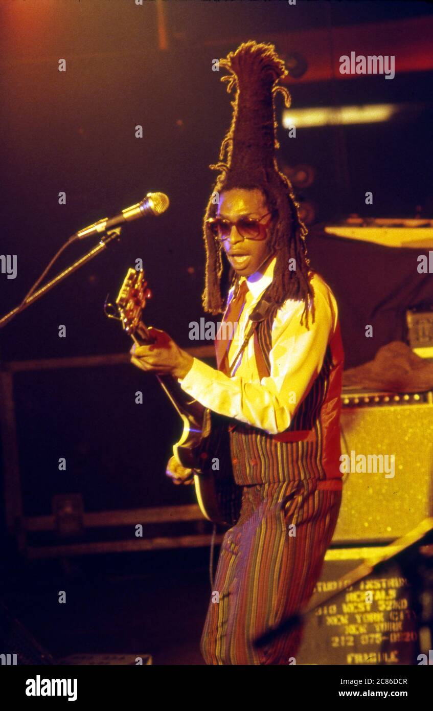 Reggae acte EEK une souris se exécutant à Los Angeles, CA vers les années 1980 Banque D'Images