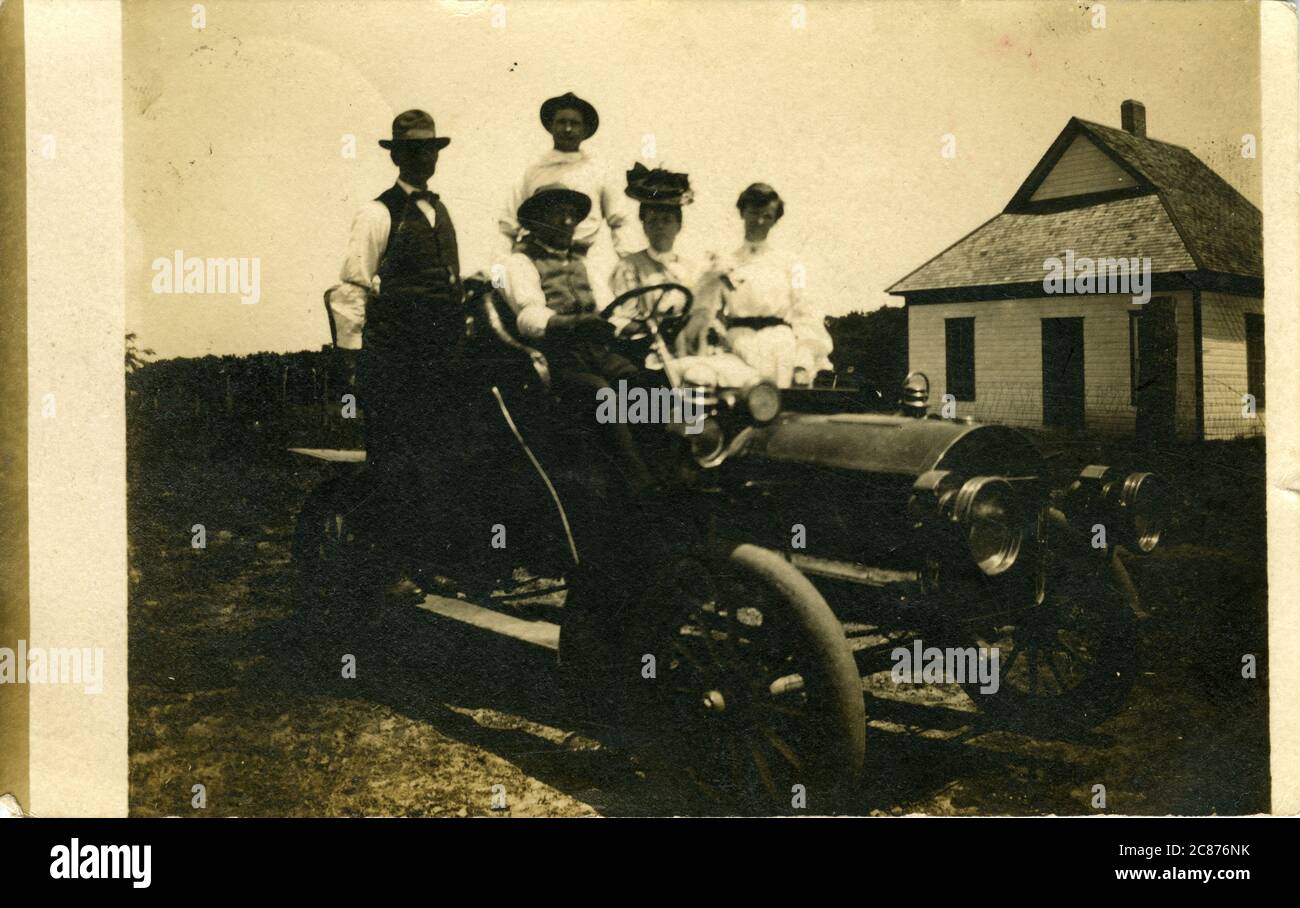 Voiture d'époque (en attente d'identification), probablement Chehalis, Washington, États-Unis. 1907 Banque D'Images