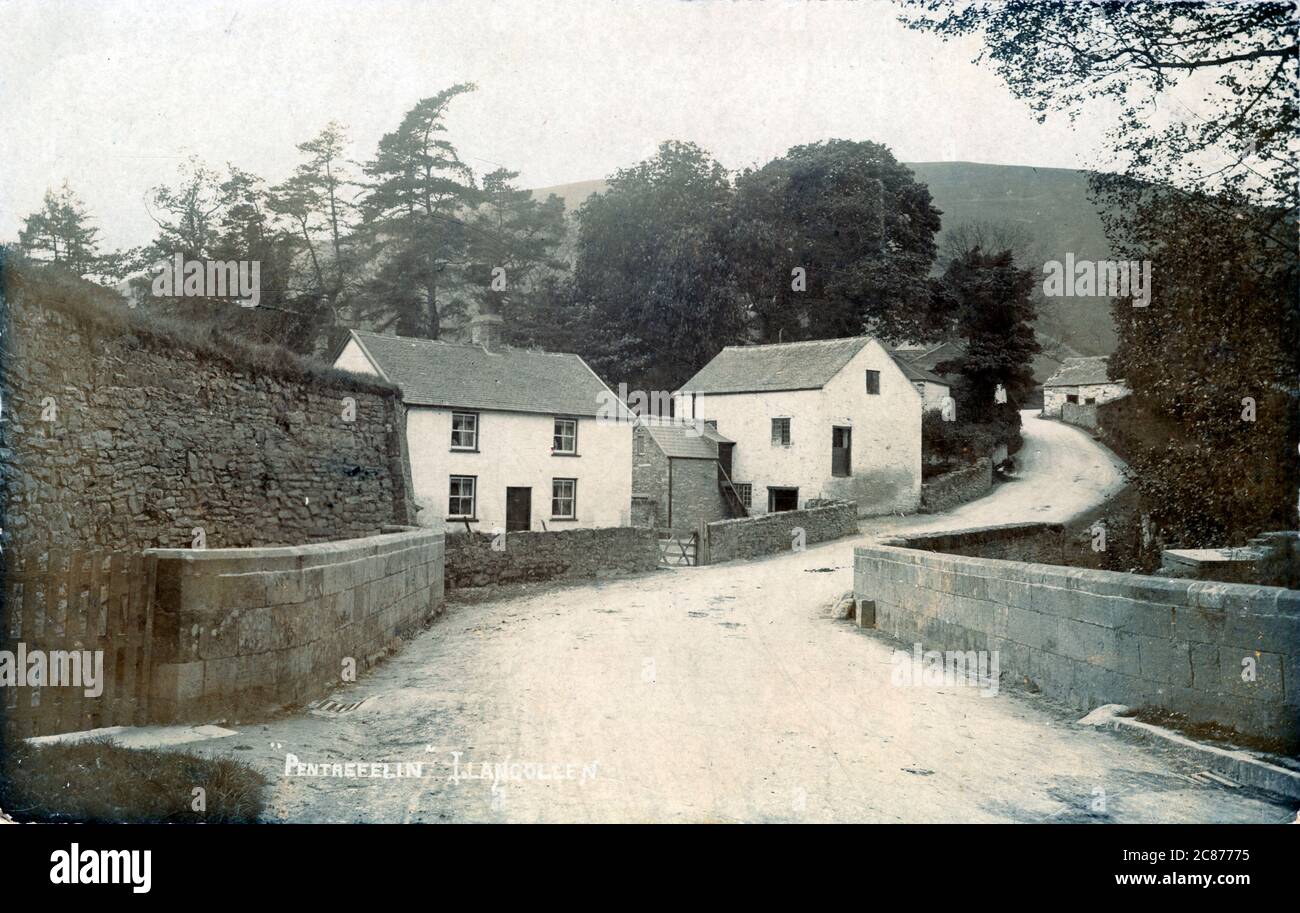 Le village, Pentrefelin, Llangollen, Cefn-mawr, Denbigshire, pays de Galles. Banque D'Images