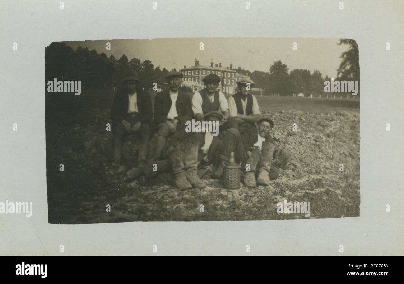 Les travailleurs de la succession, pensé pour être une maison majestueuse de Norfolk, Angleterre. Date : 1900s Banque D'Images