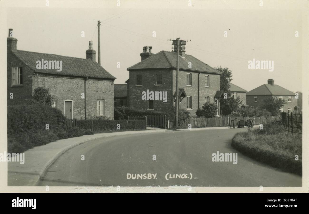 Main Road, Dunsby, Bourne, South Kesteven , Lincolnshire, Angleterre. Date: Années 1930 Banque D'Images