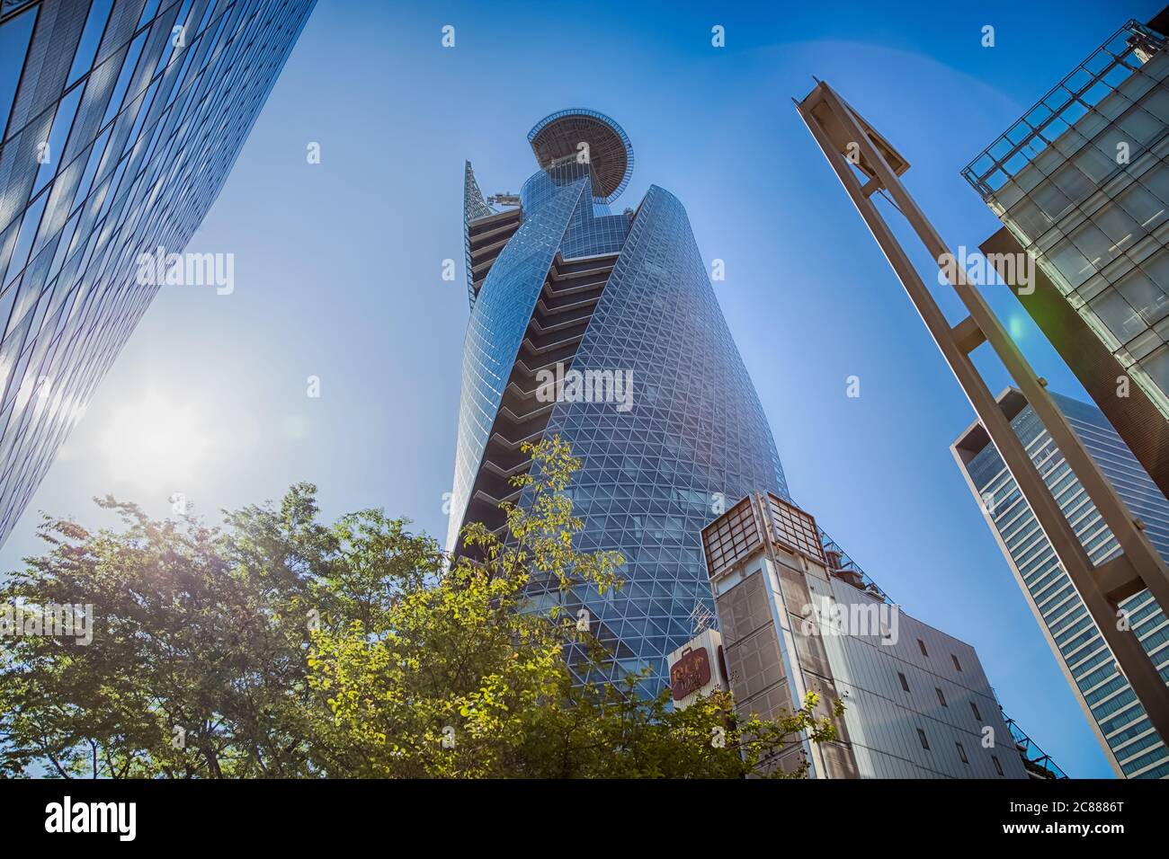 Nagoya, JAPON - 29 avril 2016 : immeuble mode Gakuen Spiral Towers à Nagoya près de la gare Meitetsu Nagoya, Japon. Banque D'Images