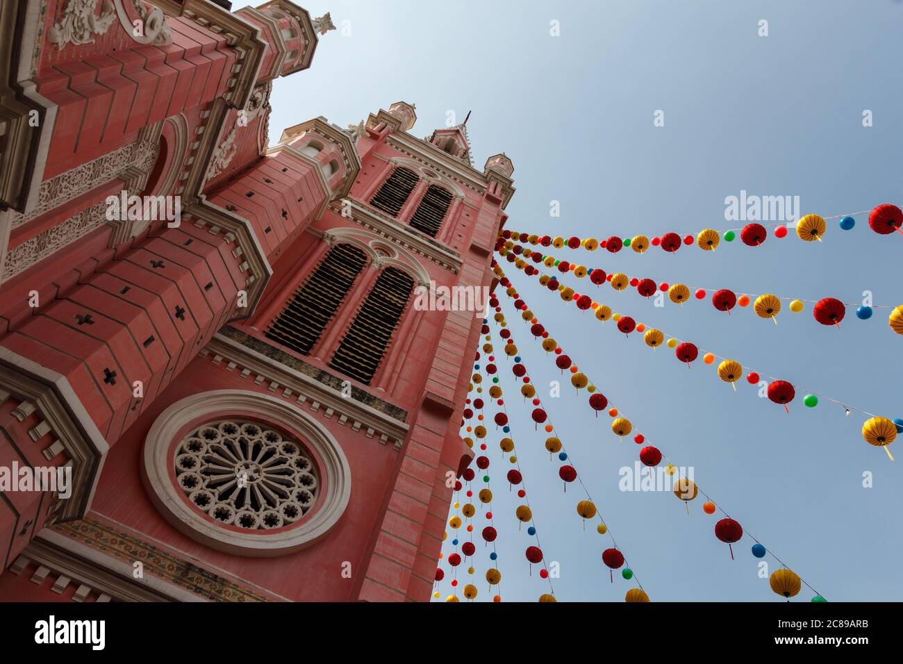 Église rose à Ho Chi Minh ville Banque D'Images