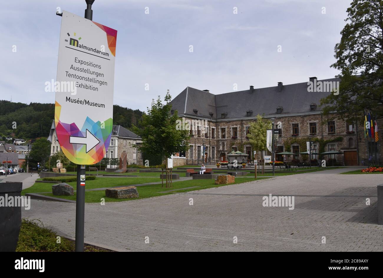 Malmedy, Belgique. 19 juillet 2020. La publicité pour la ville belge de Malmedy - la porte des Hautes Fagnes et du Musée Malmundarium dans l'ancien complexe monastère de Malmedy est un lieu de mémoire, d'art, d'histoire et de culture. Credit: Horst Galuschka/dpa/Alay Live News Banque D'Images