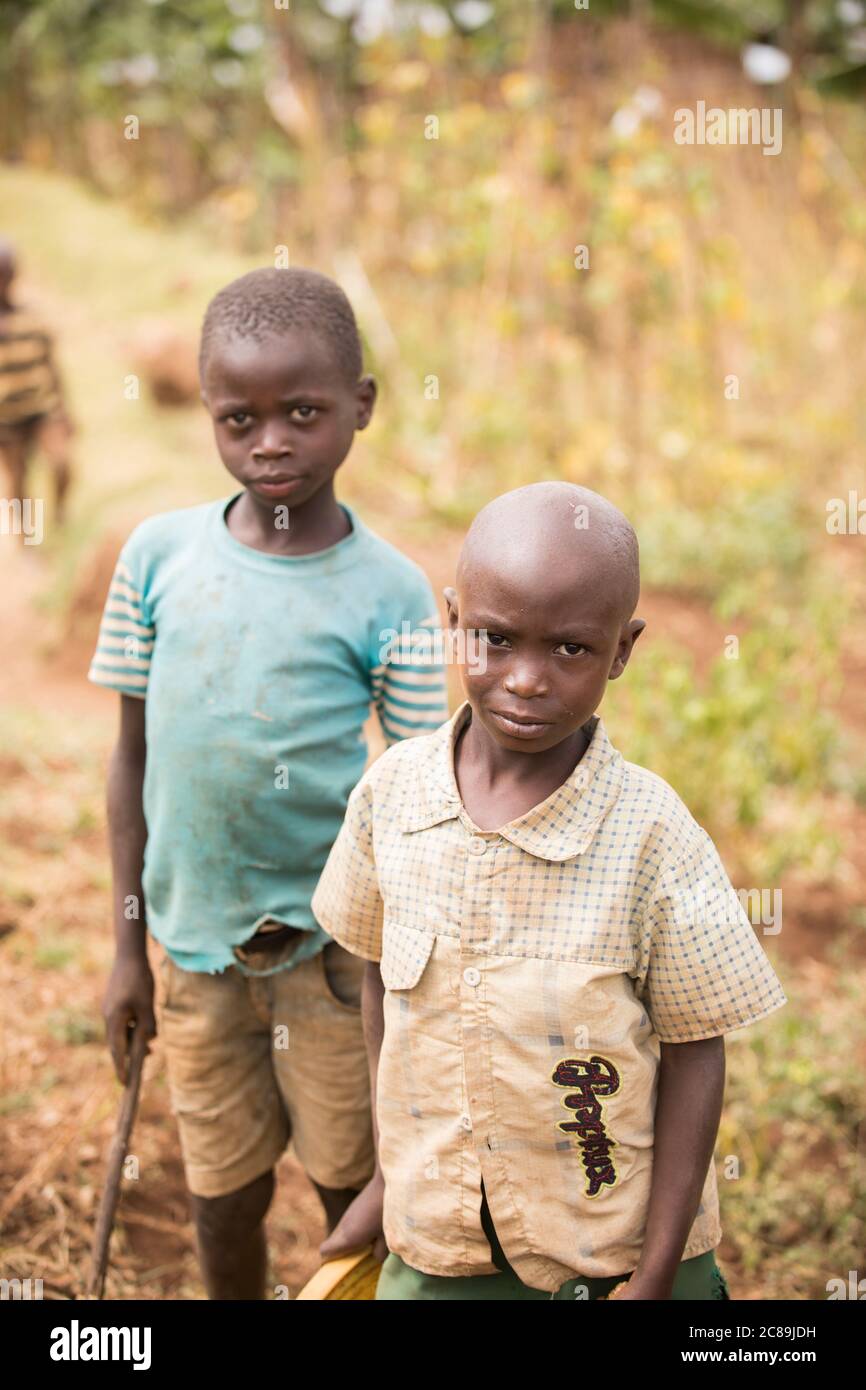 Enfants de Mount Elgon, Ouganda, Afrique de l'est Banque D'Images