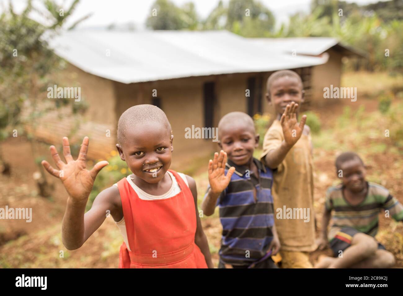 Enfants amicaux de Mount Elgon, Ouganda, Afrique de l'est. Banque D'Images