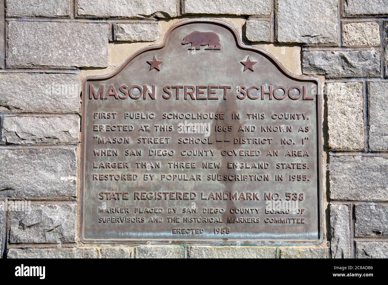 Mason Street School Historic plaque (première école publique de San Diego), Old Town State Historic Park, San Diego, Californie, États-Unis Banque D'Images