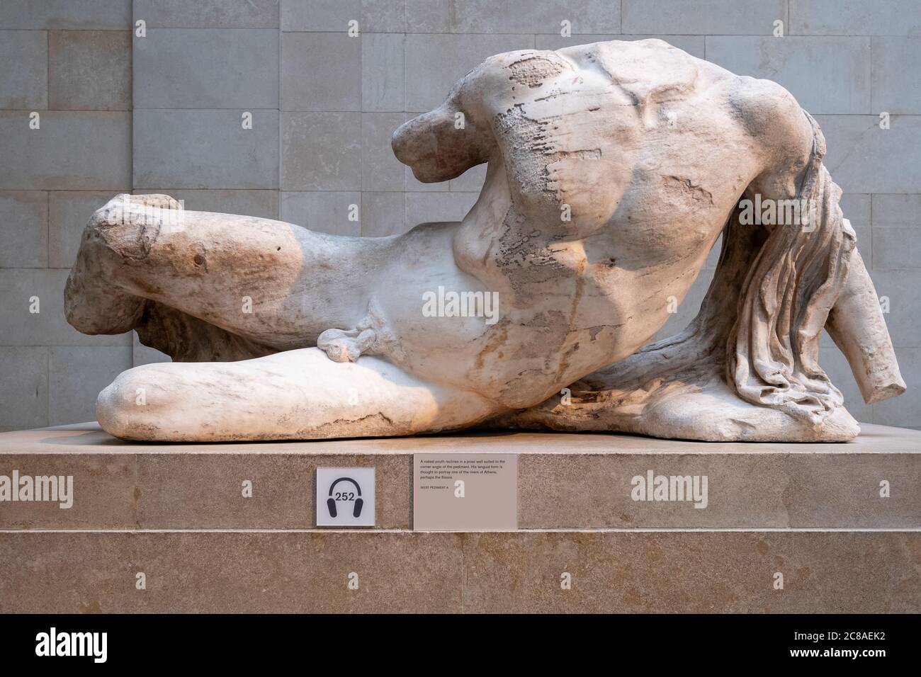 Ancienne statue grecque du Parthénon exposée au British Museum de Londres Banque D'Images