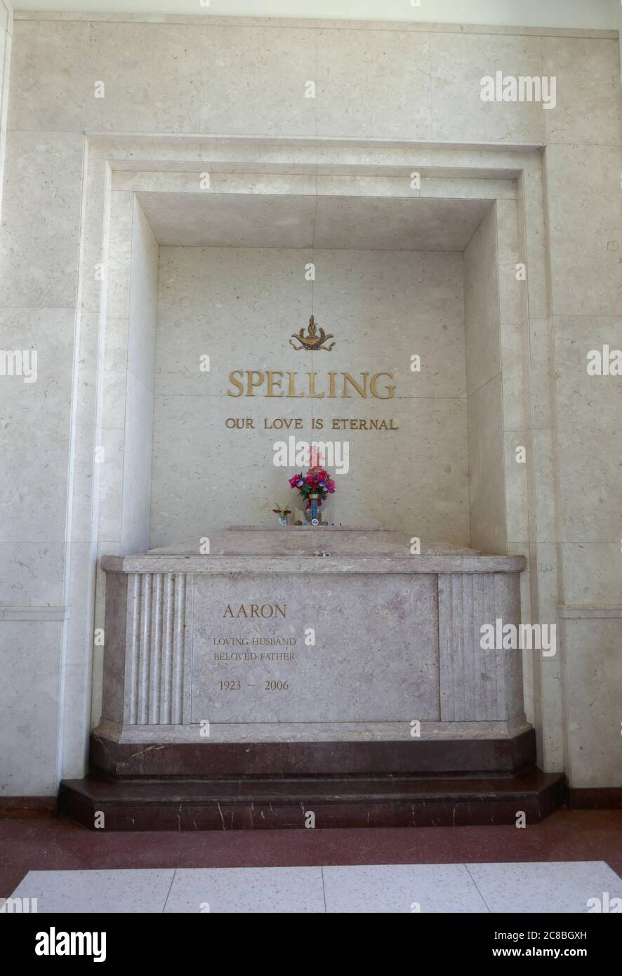 Culver City, Californie, États-Unis 22 juillet 2020 UNE vue générale de l'atmosphère de la tombe d'Aaron Spelling au Hillside Memorial Park à Culver City, Californie, États-Unis. Photo par Barry King/Alay stock photo Banque D'Images
