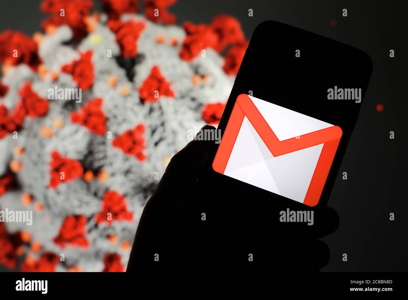 Dans cette illustration photo, un logo Google Gmail s'affiche sur un smartphone. Banque D'Images