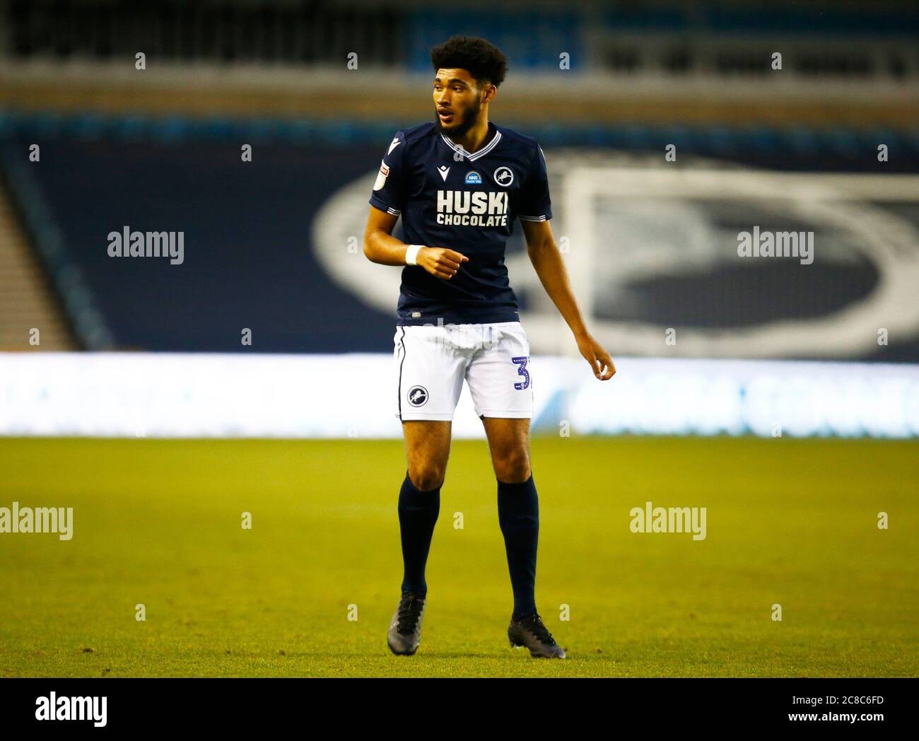 LONDRES, Royaume-Uni, JUILLET 22 : Tyler Burey de Millwall fait ses débuts pendant le championnat EFL Sky Bet entre Millwall et de Huddersfield Town a Banque D'Images