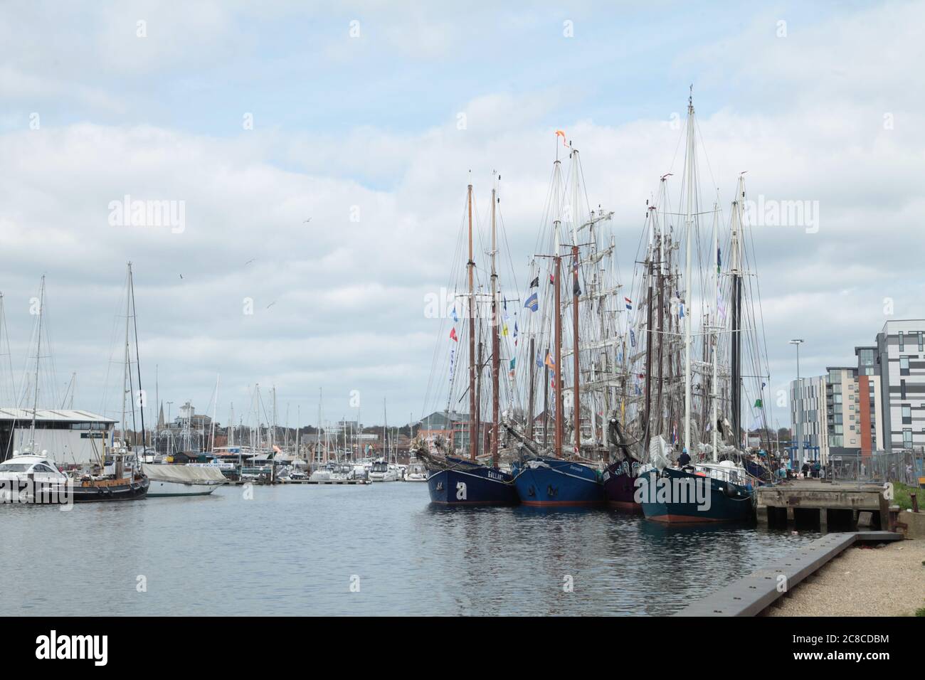 Ipswich Wet Dock avec des voiliers vintage amarrés. Banque D'Images