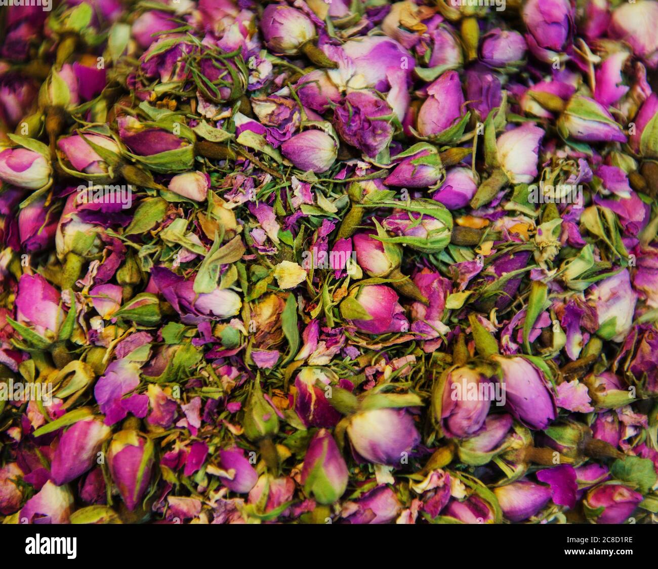 Thé de pétales de rose séché à vendre sur un marché ouvert, Istanbul, Turquie Banque D'Images