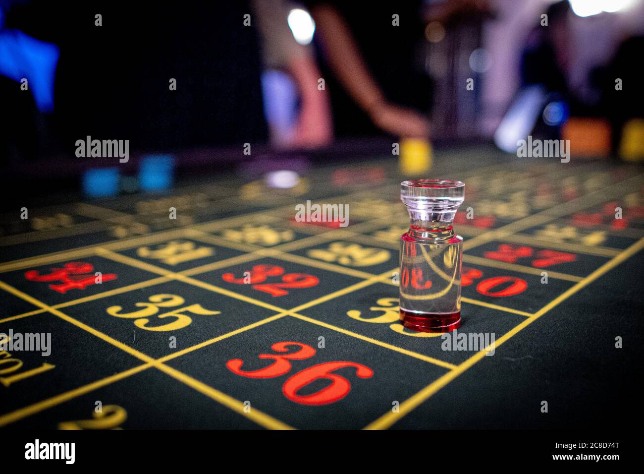 Numéros de table de Casino Rouge et jaune Banque D'Images