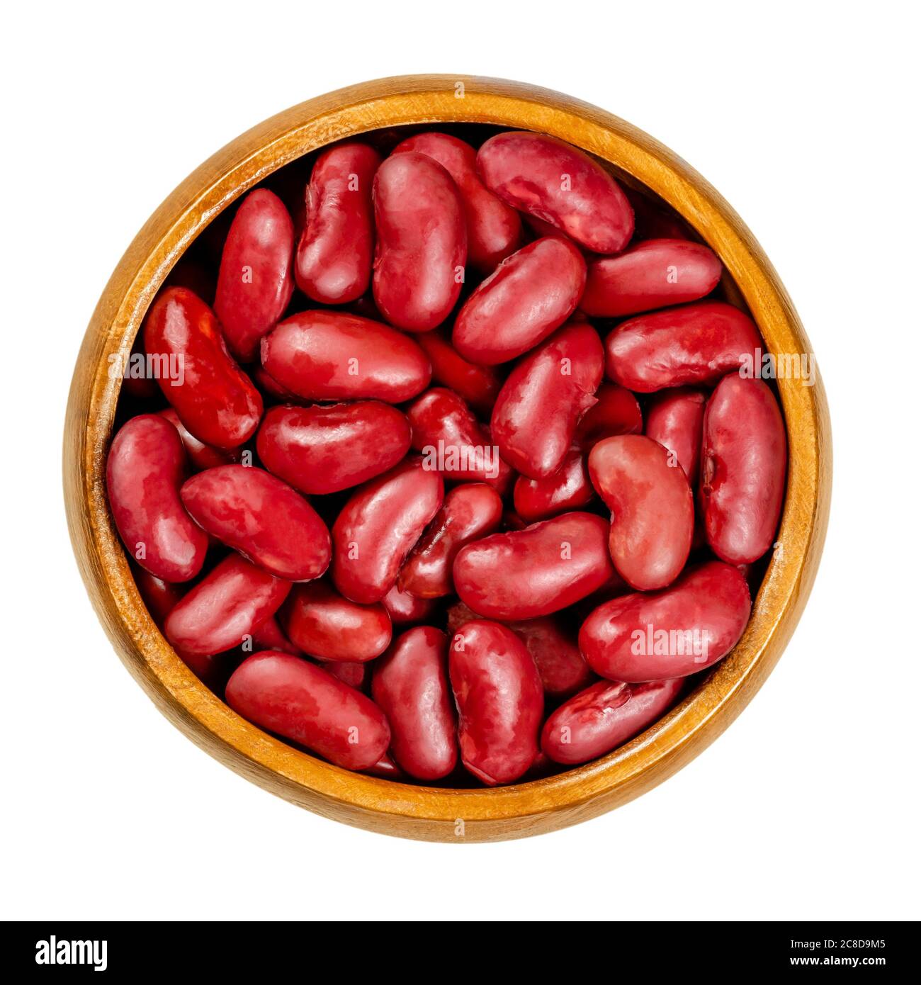 Haricots rouges en conserve dans un bol en bois, également connu sous le nom de haricot commun, Rajma ou Surkh. Une variété de haricots communs, Phaseolus vulgaris. Gros plan. Banque D'Images
