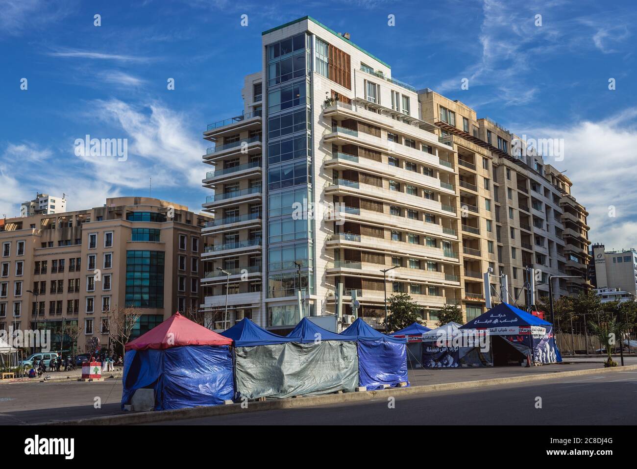 Tente ville de la Révolution d'octobre manifestants sur la place des Martyrs dans le centre de Beyrouth, Liban Banque D'Images