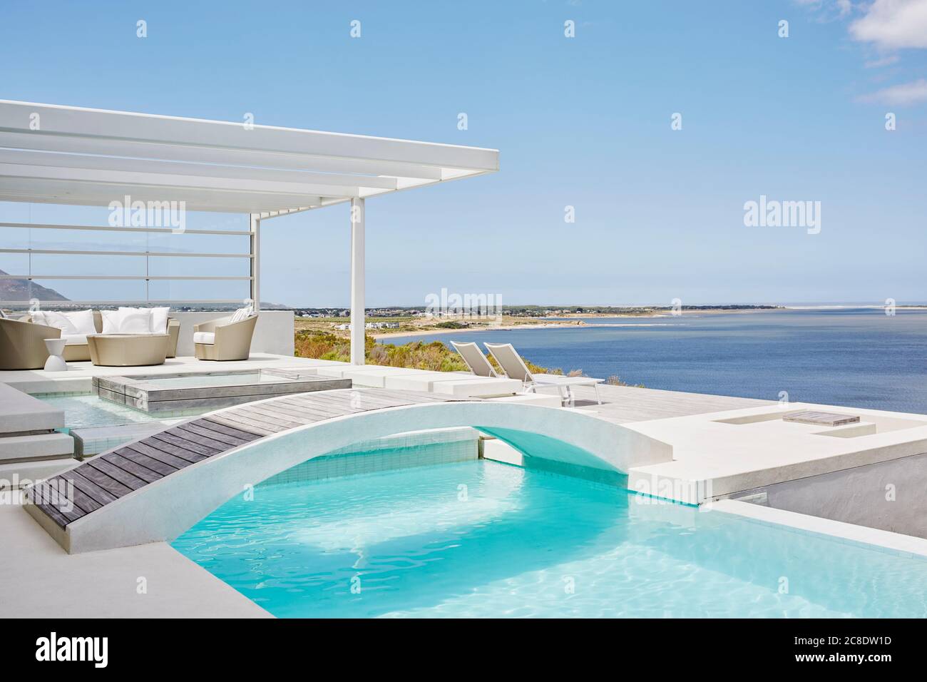 Luxueuse maison de plage avec piscine Banque D'Images