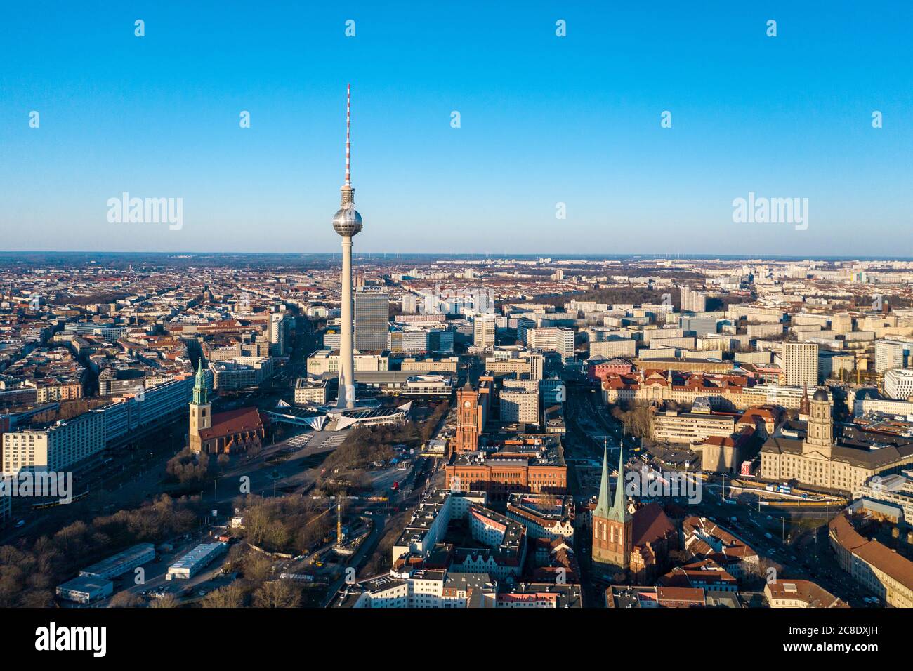 Allemagne, Berlin, vue aérienne de Fernsehturm Berlin et Alexanderplatz Banque D'Images