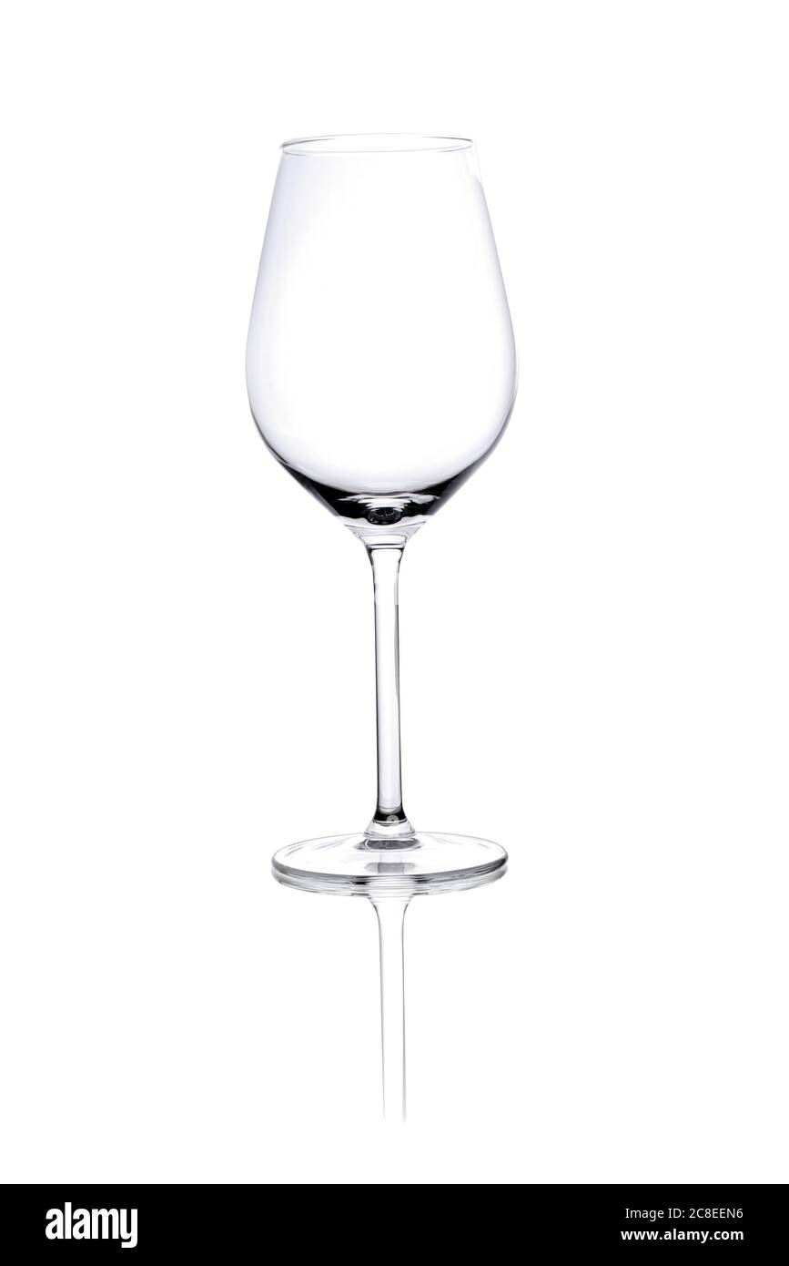 Verre à vin sur fond blanc Banque D'Images