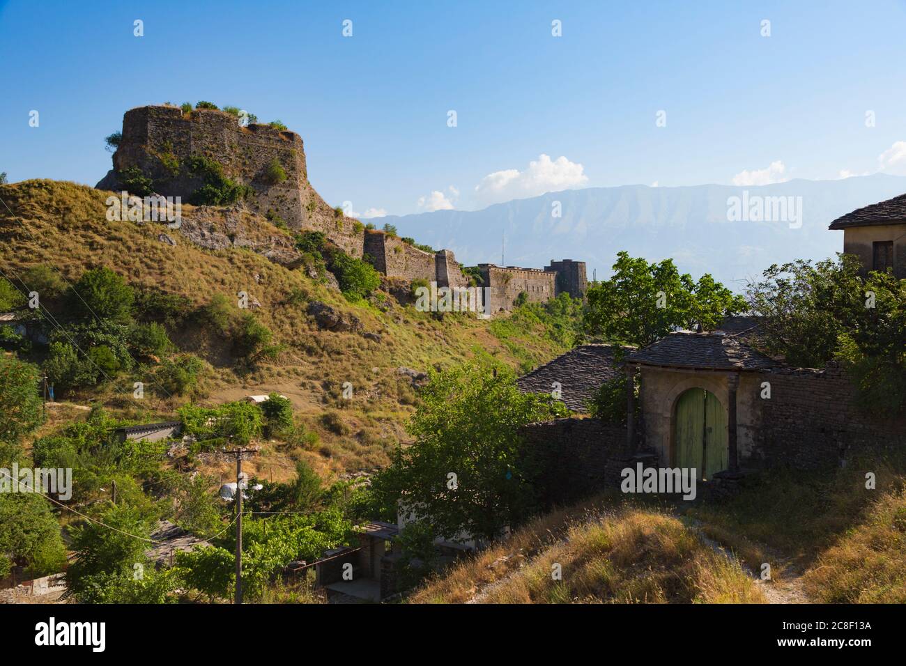 Gjirokastra ou Saranda, Albanie. Le Château ou citadelle. Gjirokastra est un UNESCO World Heritage Site. Banque D'Images