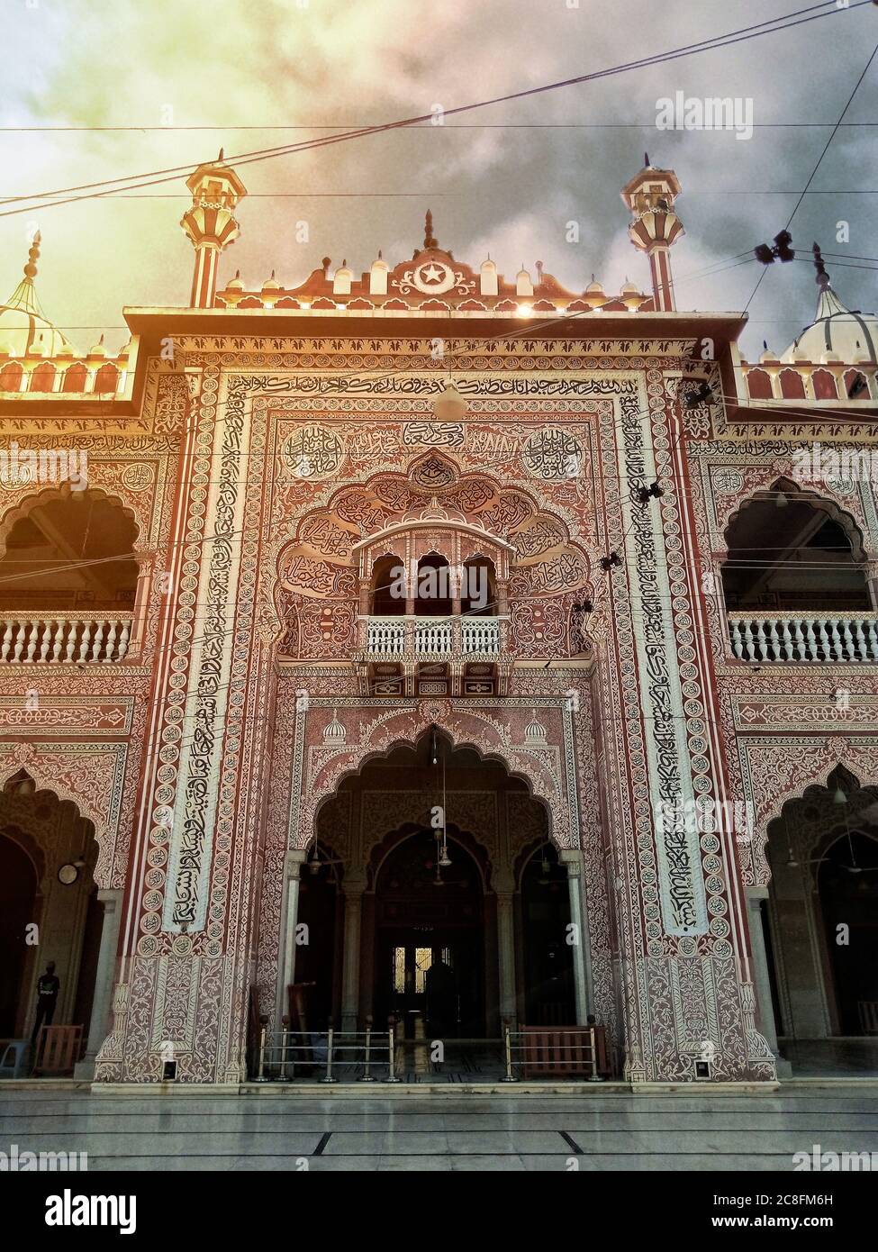 Belle mosquée à Karachi Pakistan Banque D'Images