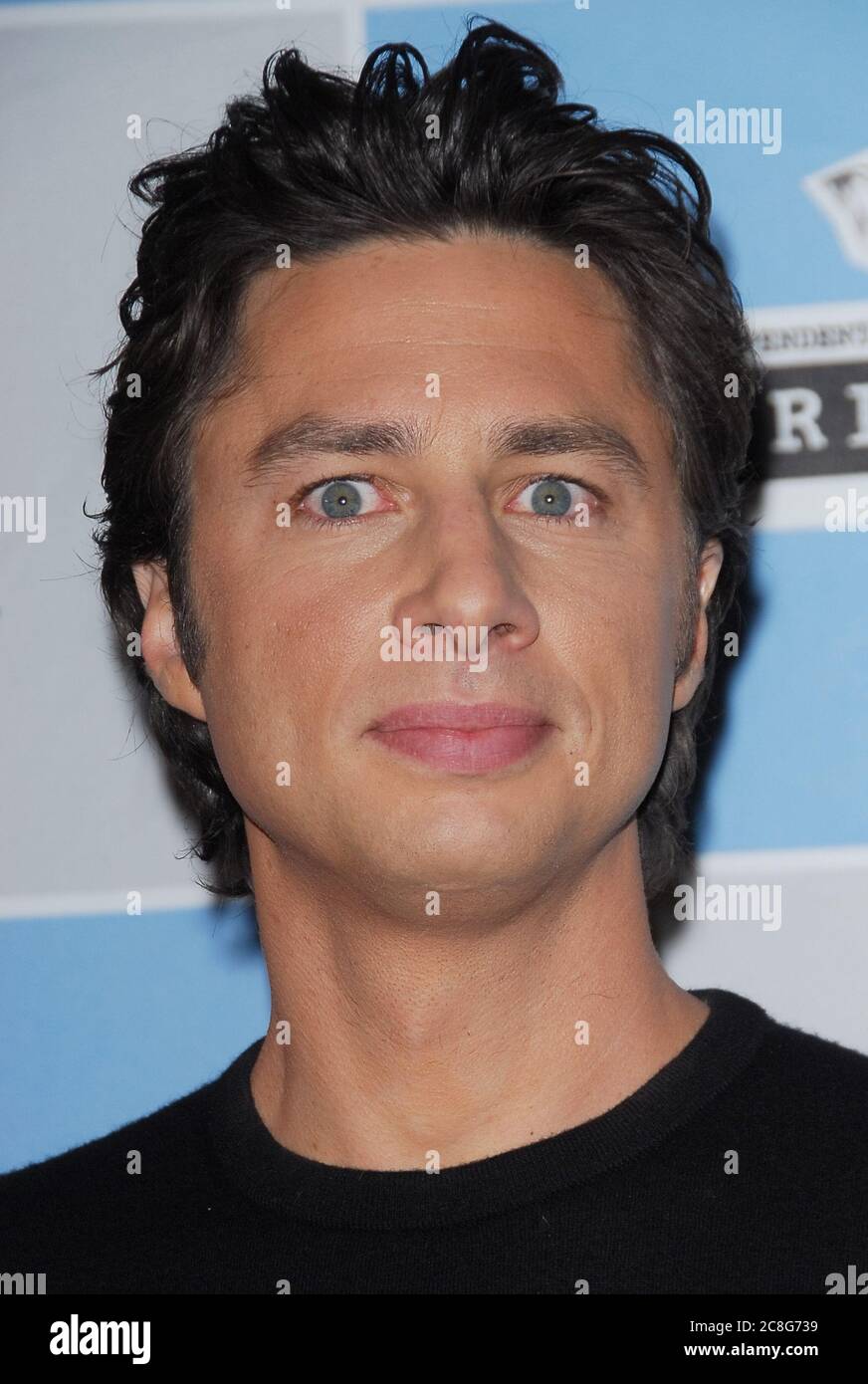 Zach Braff à l'occasion des annonces de nomination des Spirit Awards 2008 de l'Independent film, qui se tiennent au Sofitel, L.A. - Beverly Ballroom à Los Angeles, CA. L'événement a eu lieu le mardi 27 novembre 2007. Photo par: SBM / PictureLux - référence du fichier # 34006-11799SBMPLX Banque D'Images