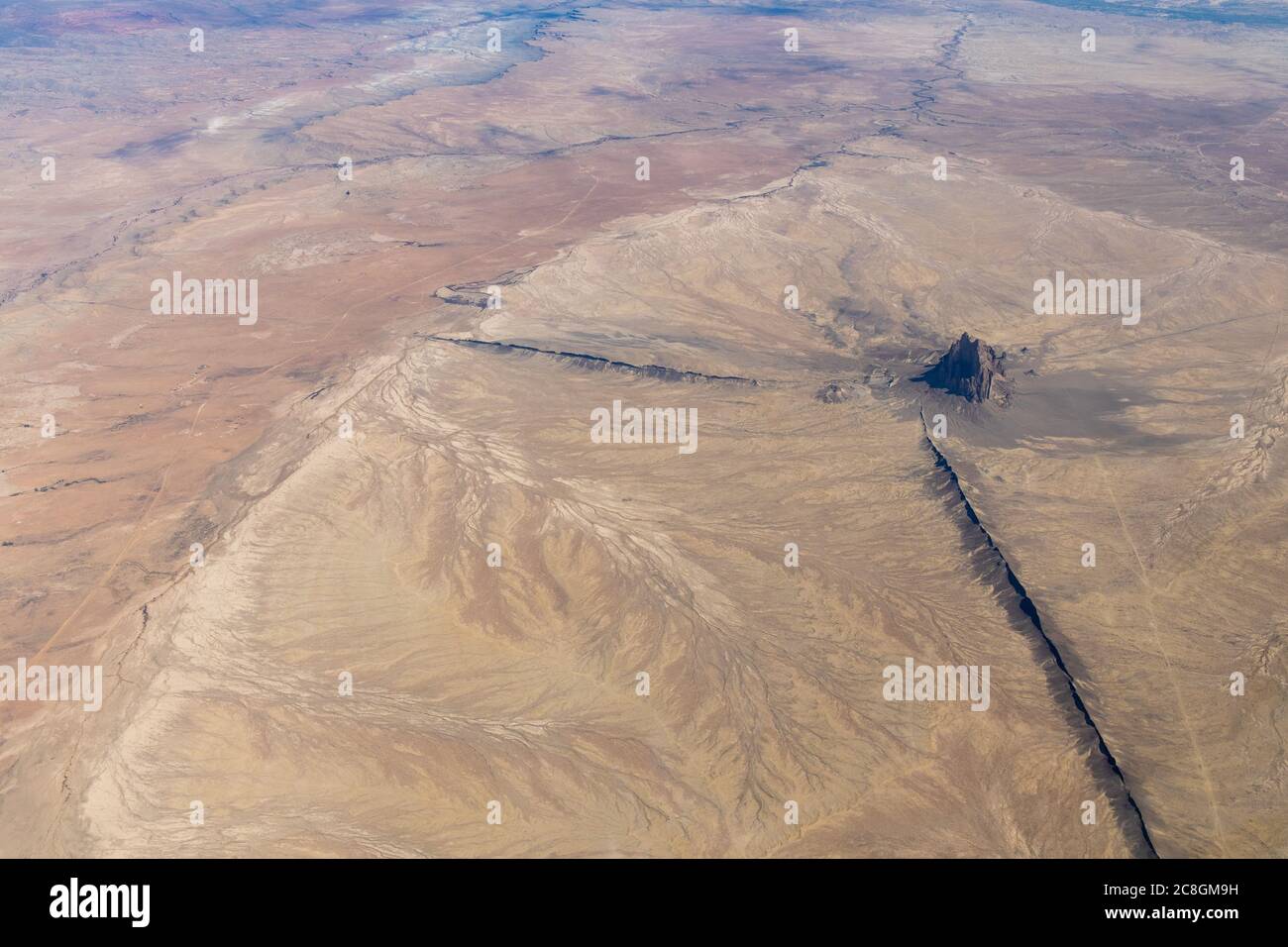 Vue aérienne de la formation de Shiprock Rock, Nouveau-Mexique, États-Unis Banque D'Images