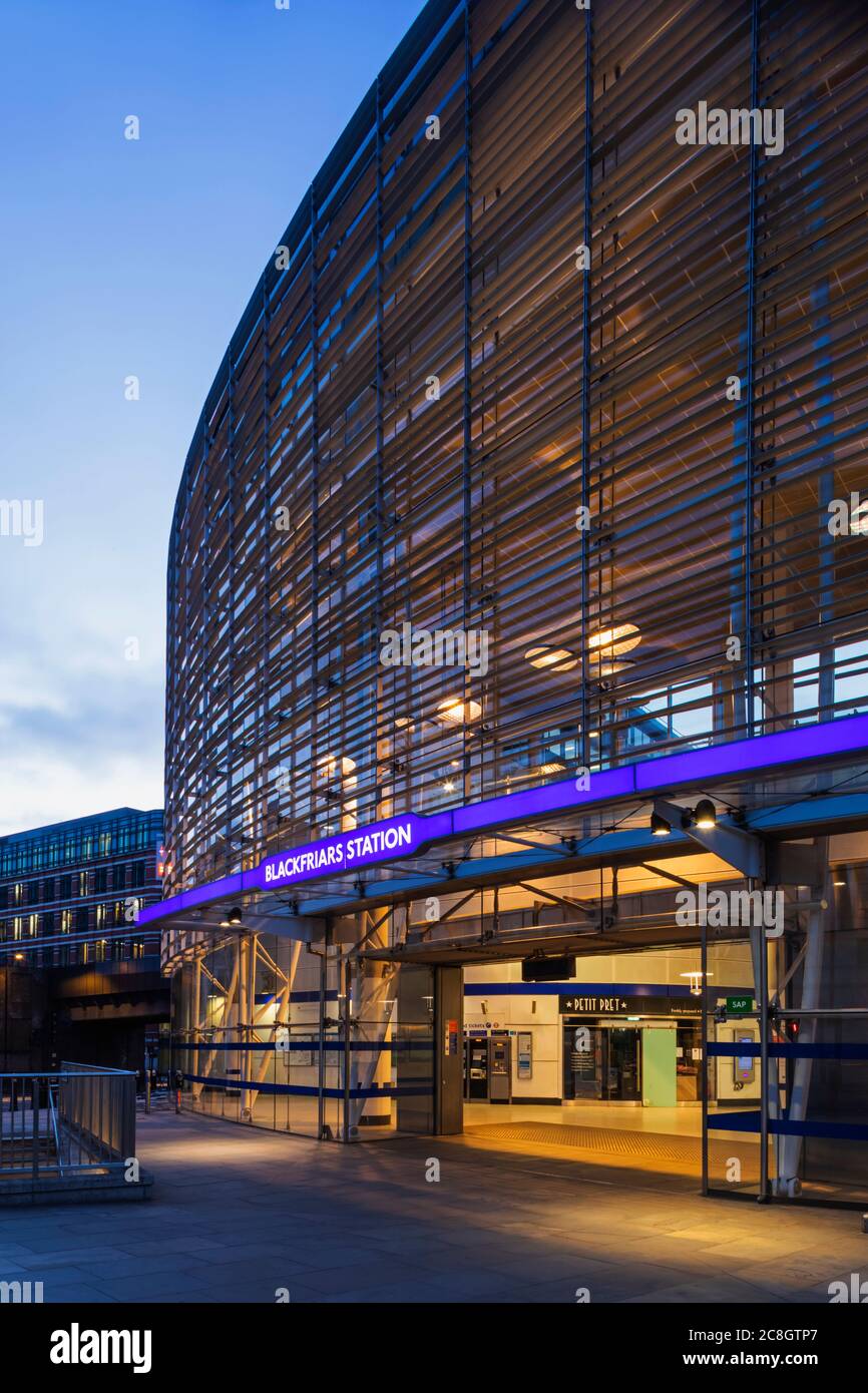 Gare de Londres Blackfriars Banque D'Images