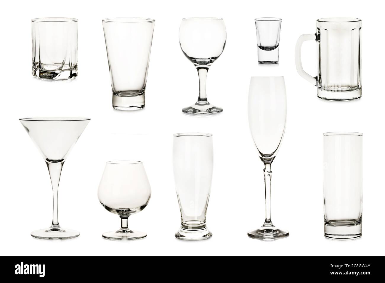 variété de verres vides isolés sur blanc Banque D'Images