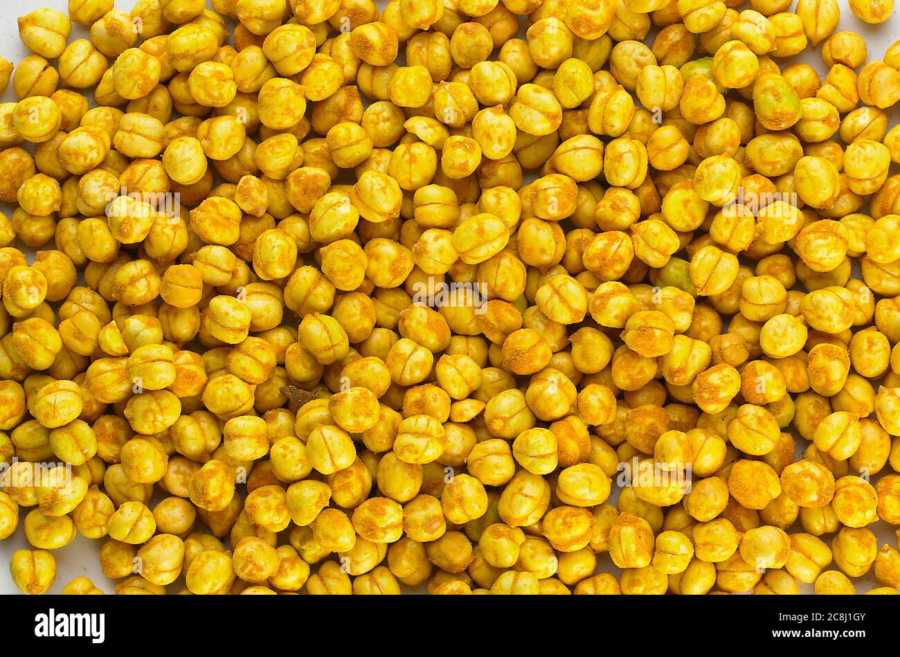 Chana ou gramme croquant riche et traditionnel (annagiri, Folva) - grammes Bengale / pois chiches, connu sous le nom de chatpata futana ou Phutana aromatisé avec épicé Banque D'Images