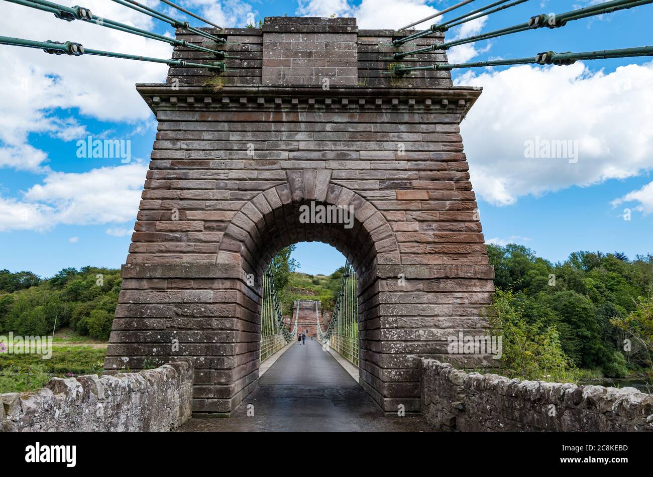 Pont suspendu Union, pont en chaîne de fer forgé de 200 ans, frontière anglaise écossaise au-dessus de River Tweed, Royaume-Uni Banque D'Images