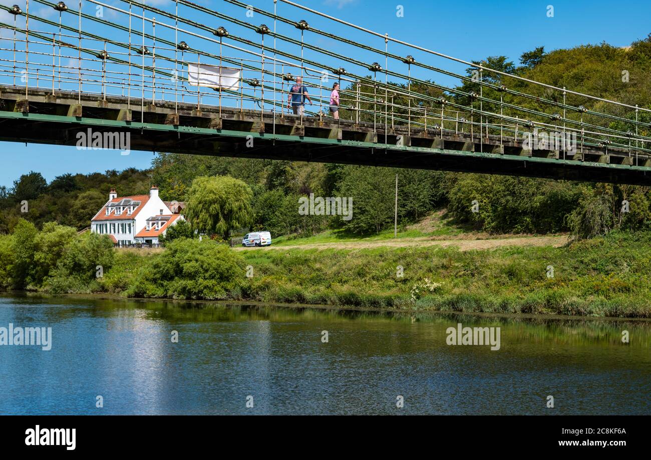Pont suspendu Union, pont en chaîne de fer forgé de 200 ans, frontière anglaise écossaise au-dessus de River Tweed, Royaume-Uni Banque D'Images