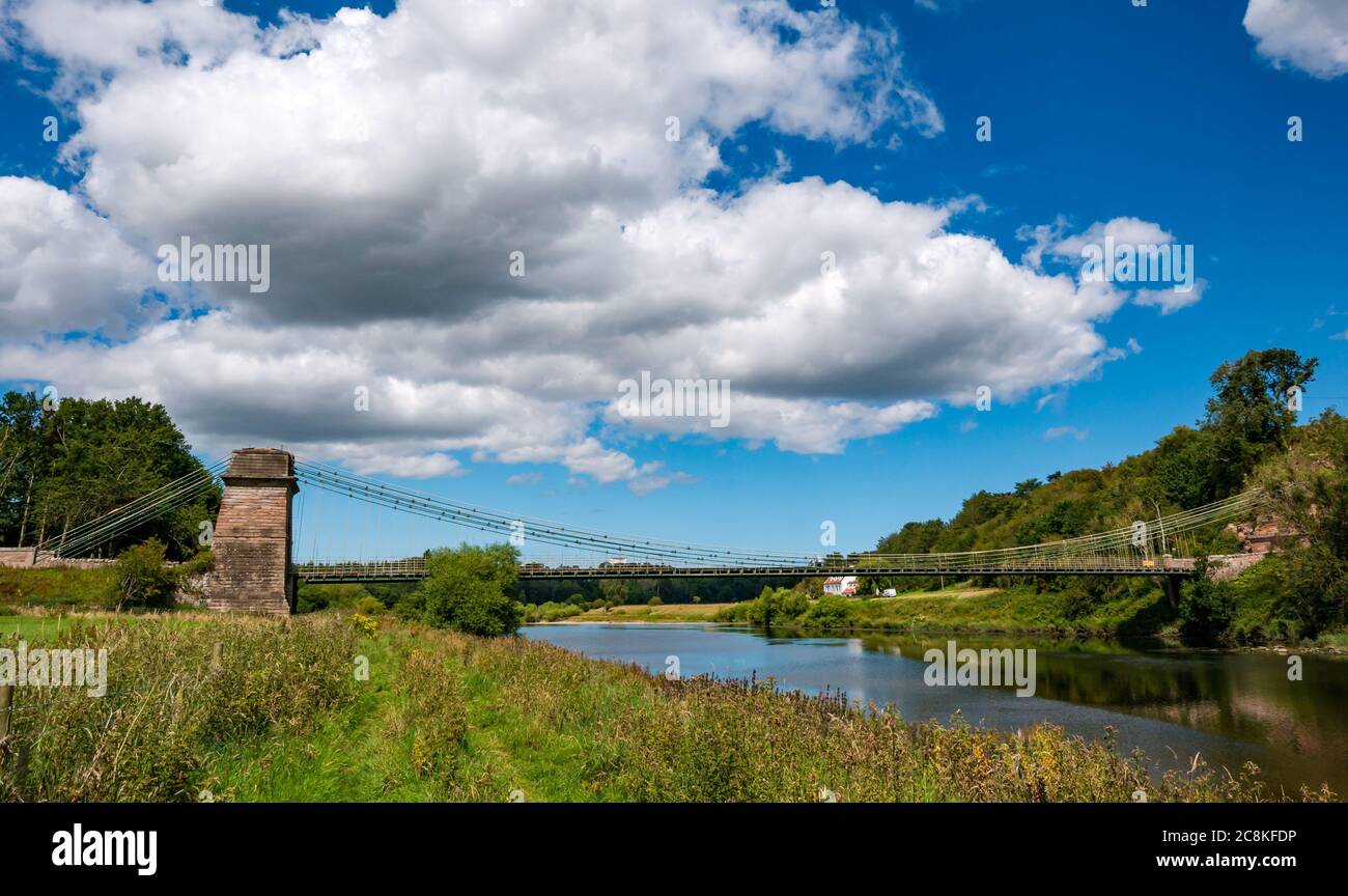 Pont suspendu Union, pont en chaîne de fer forgé de 200 ans, frontière anglaise écossaise au-dessus de River Tweed, Royaume-Uni Banque D'Images