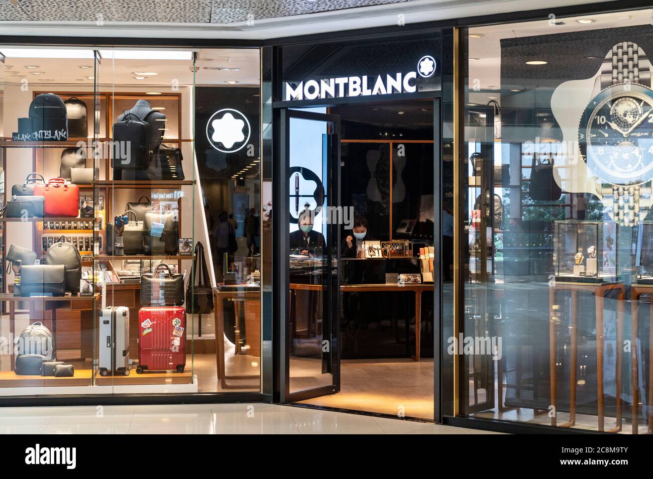 Fabricant allemand d'instruments d'écriture de luxe, montres, bijoux magasin Montblanc est vu Hong Kong. Banque D'Images