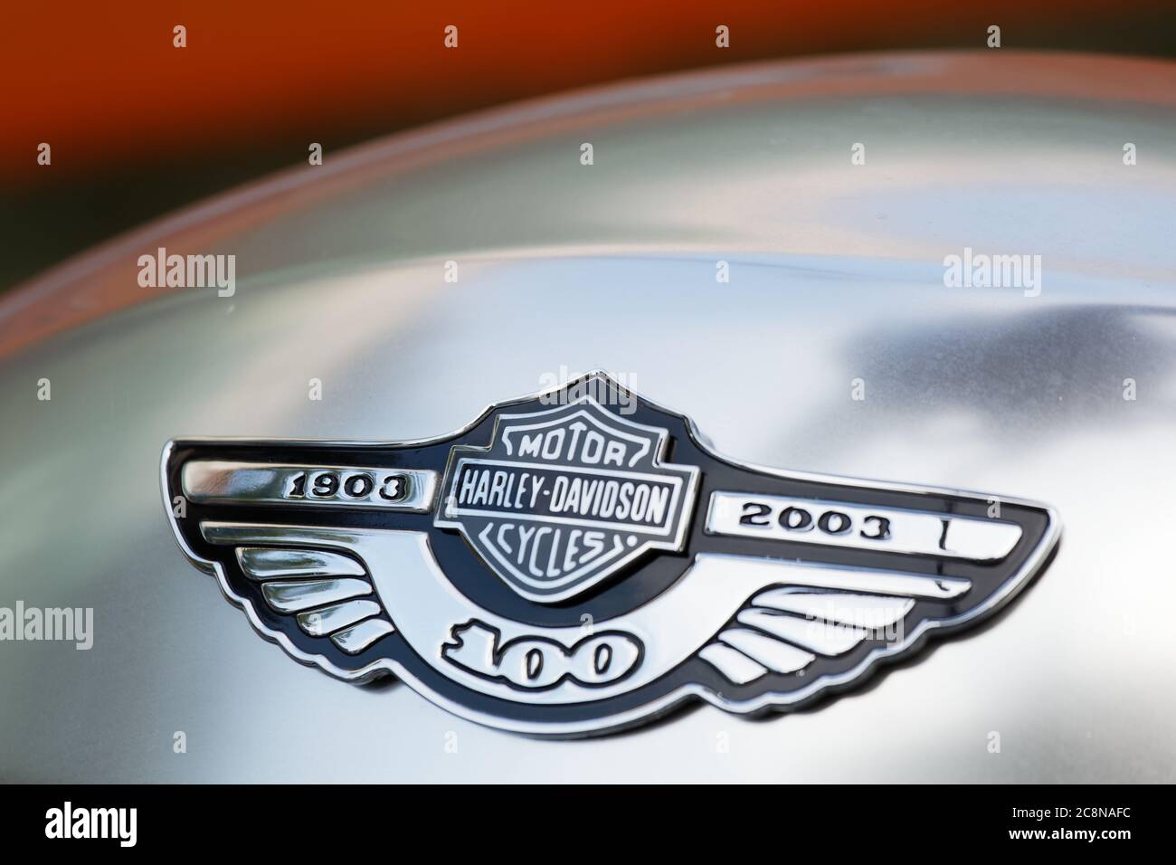 HarleyDavidson Motor cycles 100 ans logo sur un réservoir de gaz d