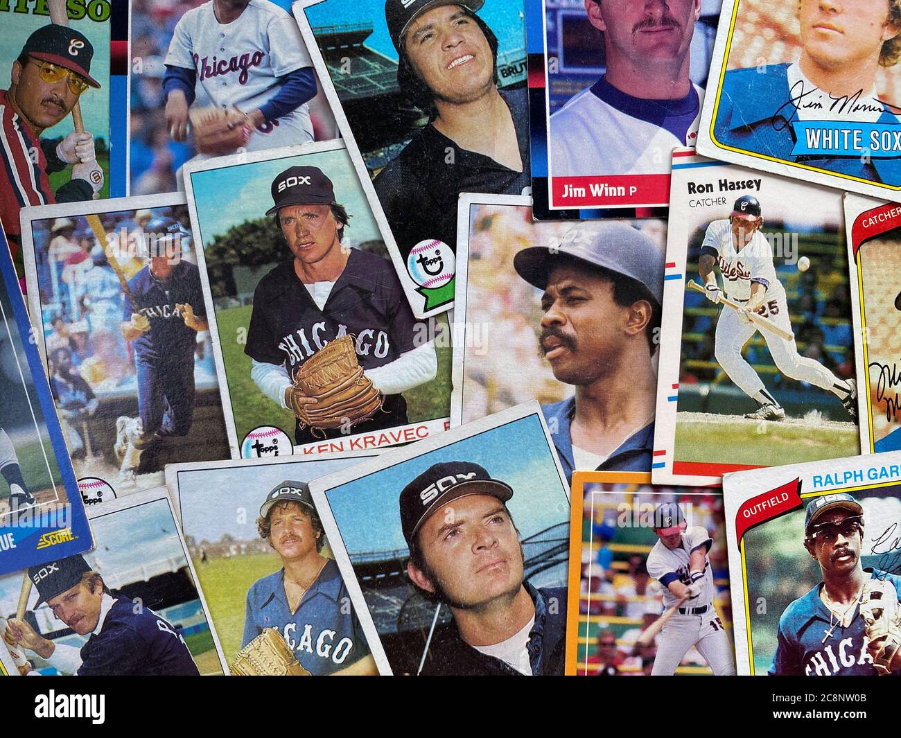 WOODBRIDGE, NEW JERSEY - Juy 25, 2020: Une collection de cartes de baseball White Sox de Chicago par Doruss, Fleer, et Topps Banque D'Images
