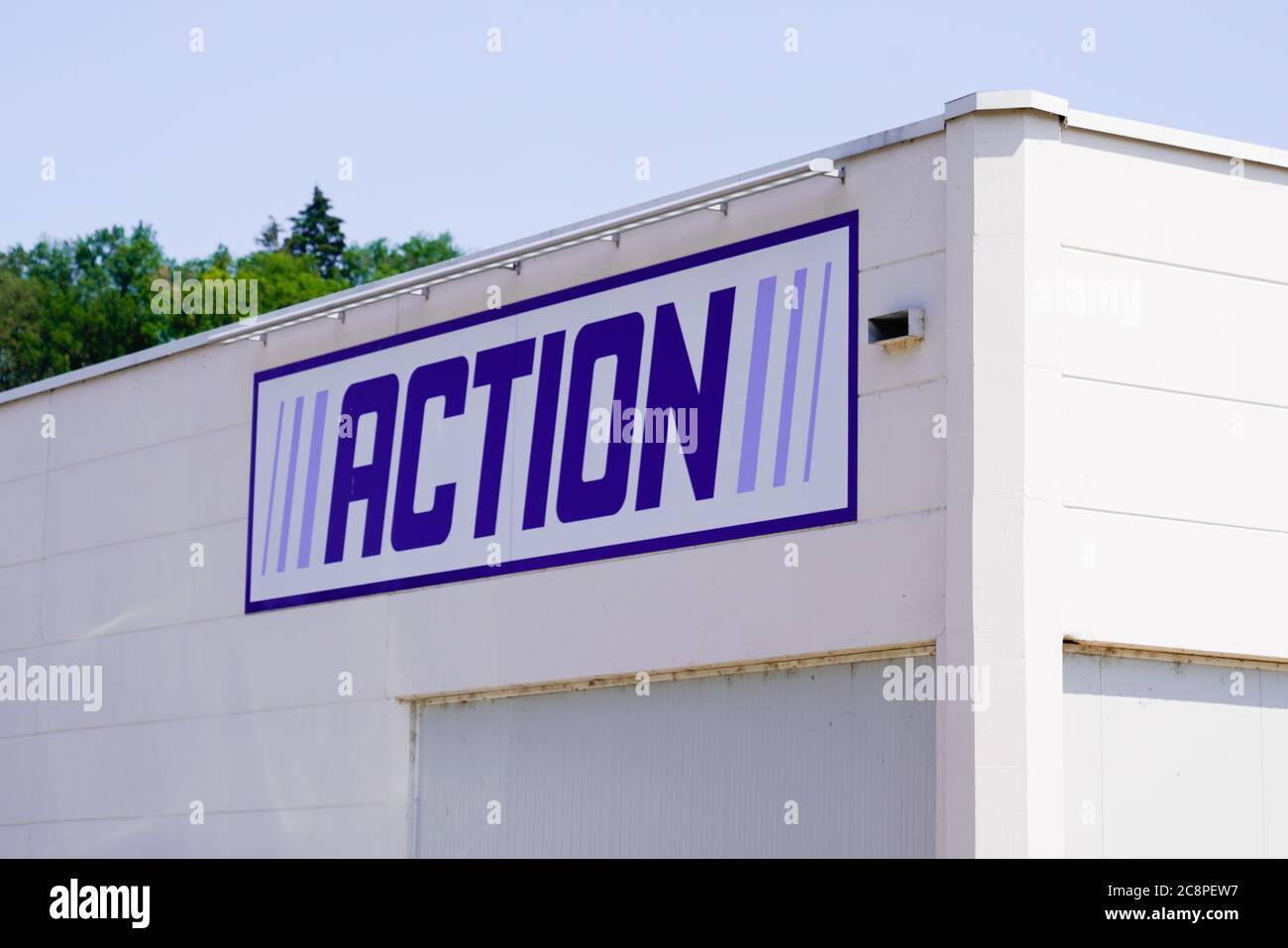 Bordeaux , Aquitaine / France - 07 22 2020 : signe d'action et texte logo sur le magasin de supermagasin bâtiment bas prix boutique de produits Banque D'Images Bordeaux , Aquitaine / France - 07 22 2020 : signe d'action et texte logo sur le magasin de supermagasin bâtiment bas prix boutique de produits Banque D'Images