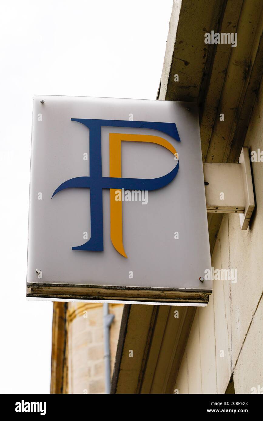 Direction Generale Des Finances Publiques Banque D Image Et Photos Alamy