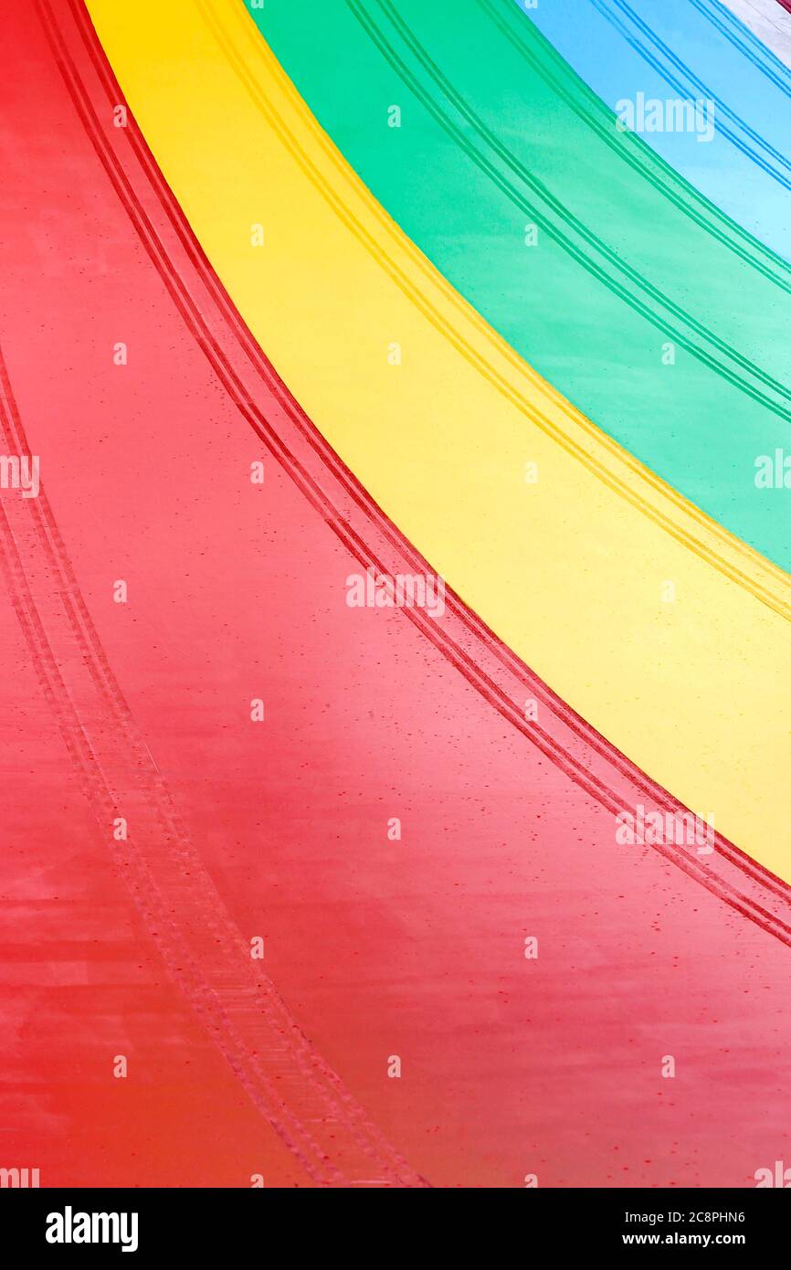 motif de tente de cirque sale et coloré sur une texture en tissu Banque D'Images